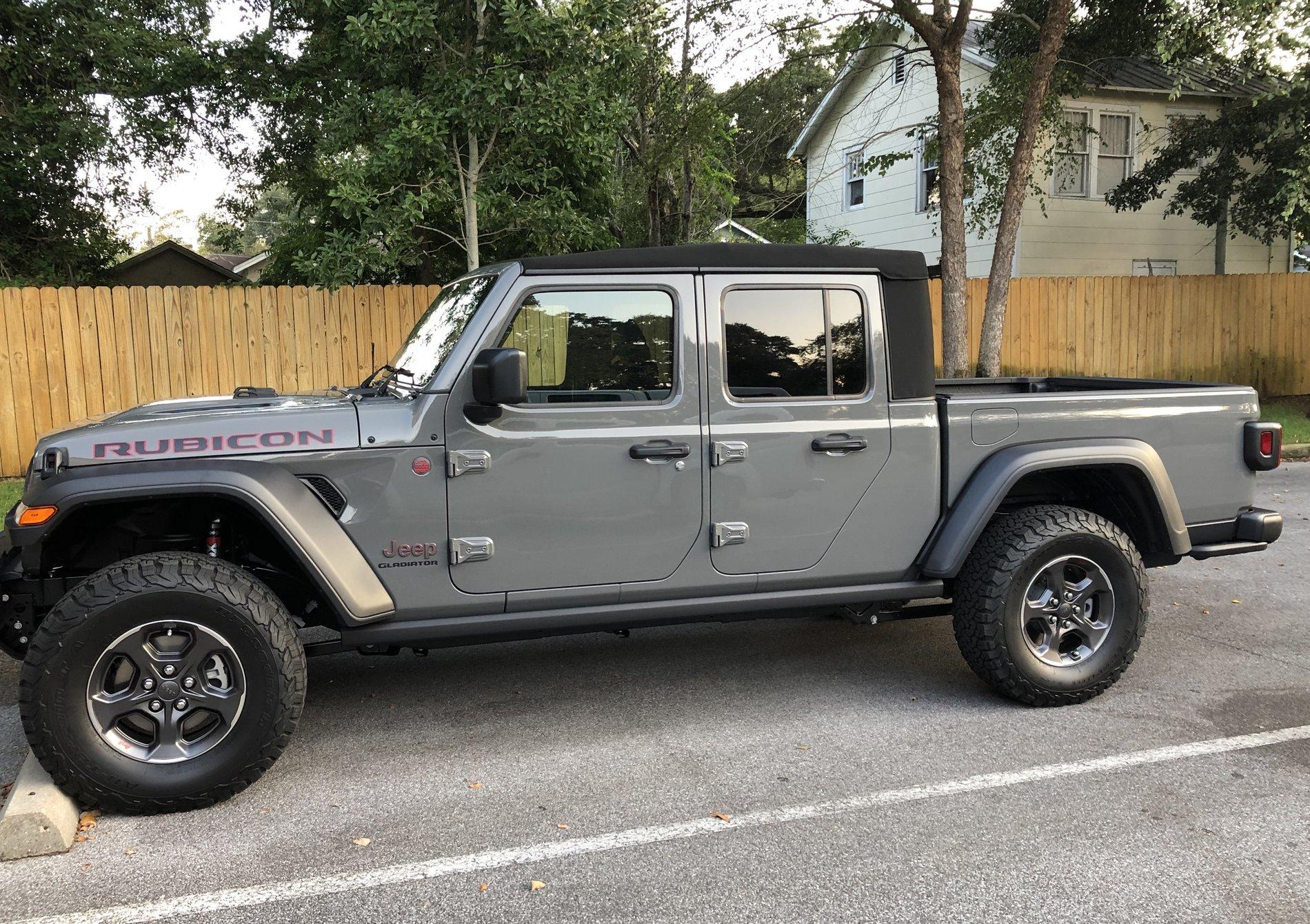 Jeep Gladiator STING GRAY Gladiator JT Club IMG_6546
