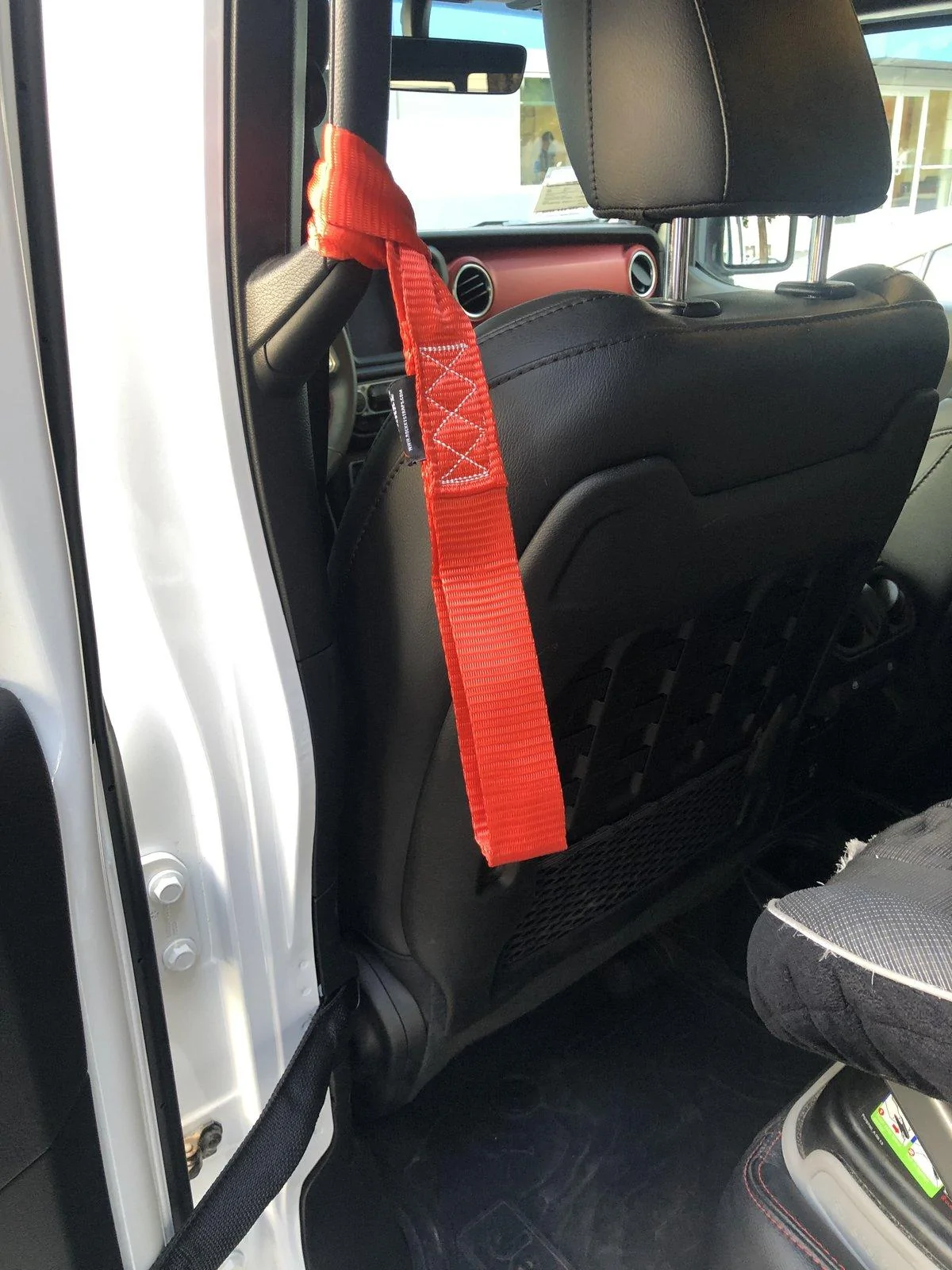 Jeep Gladiator Grab handle rear seat lower 517A18C4-0937-46D9-ACCA-8F4D438E2EDB