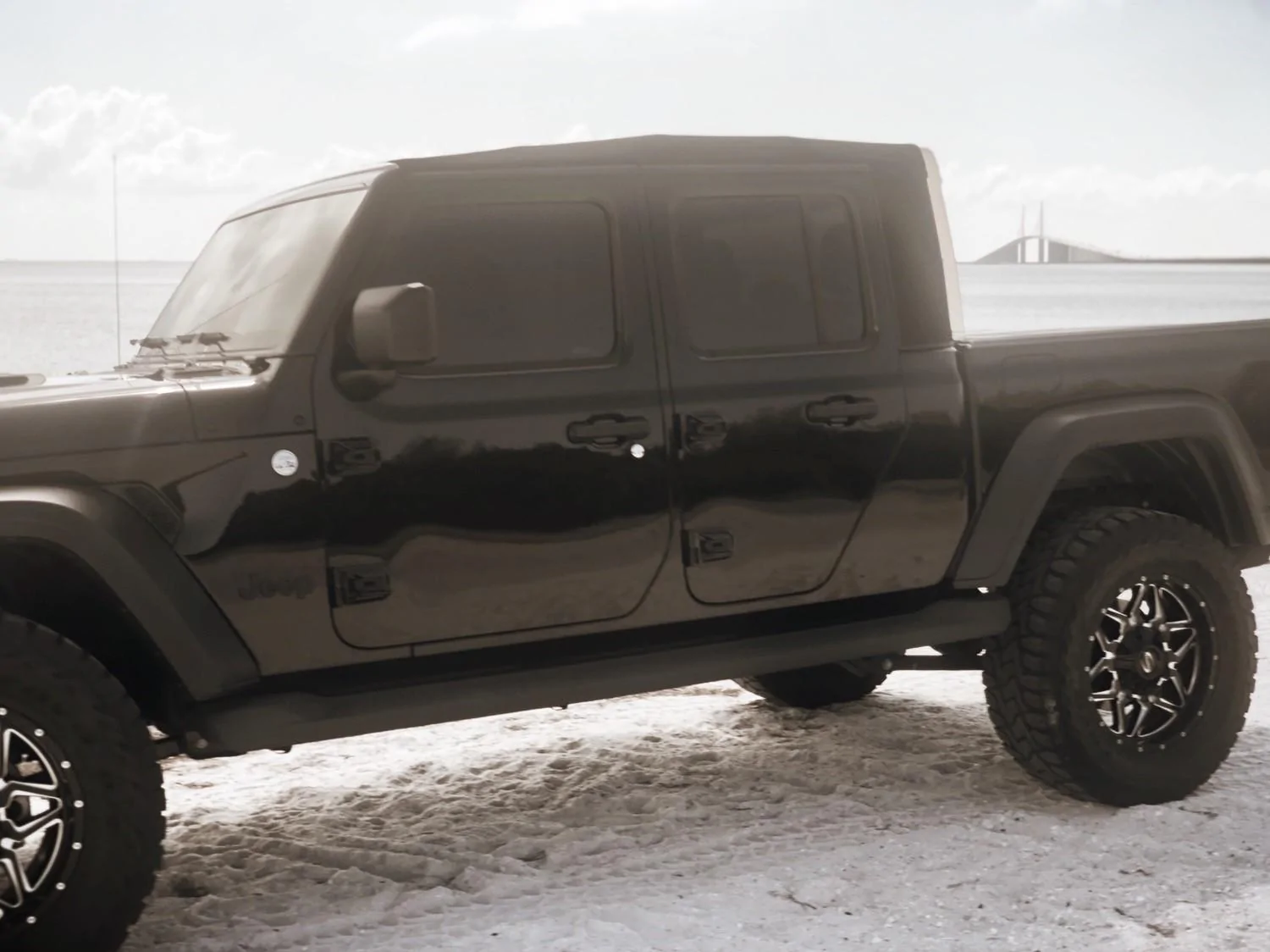 Jeep Gladiator BLACK Gladiator JT Club Skyway J