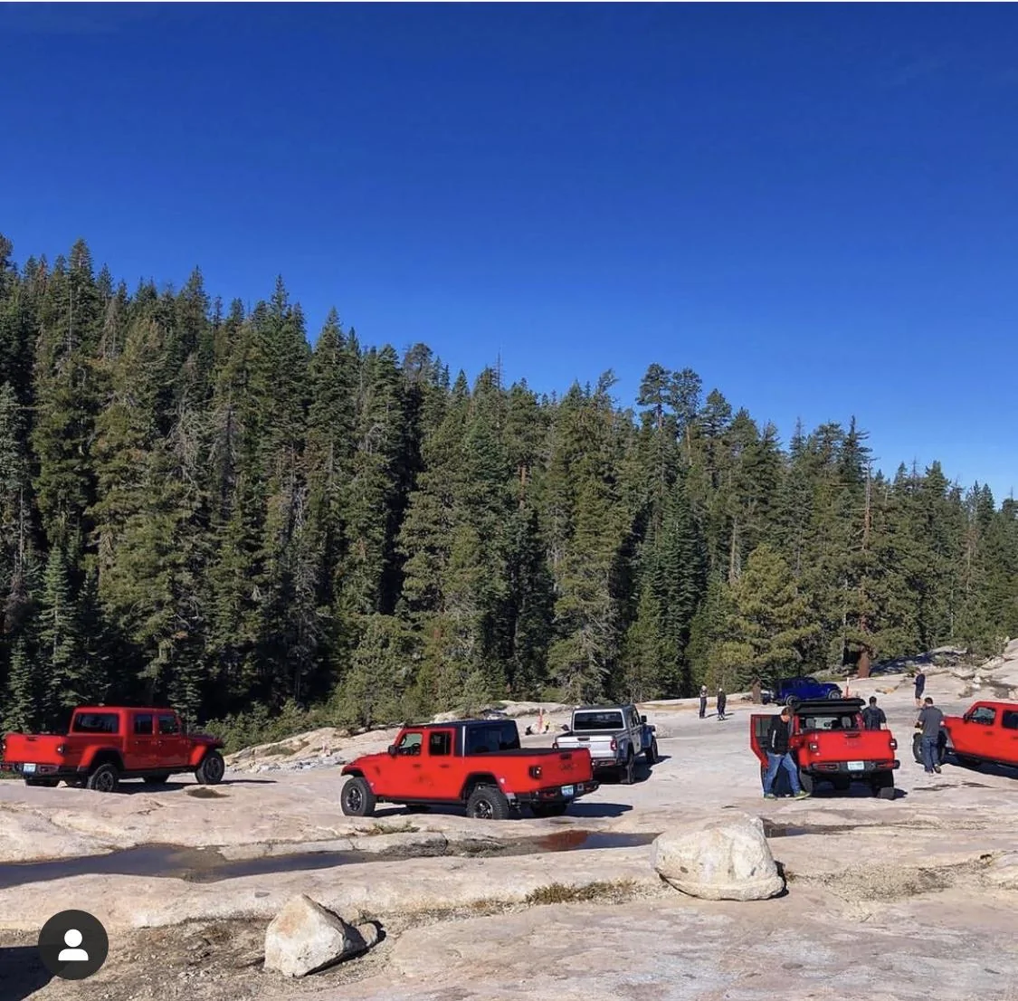 Jeep Gladiator Jeeps Parking Next To Jeeps 2F21CA2E-E2BE-488E-B84D-B97399403310