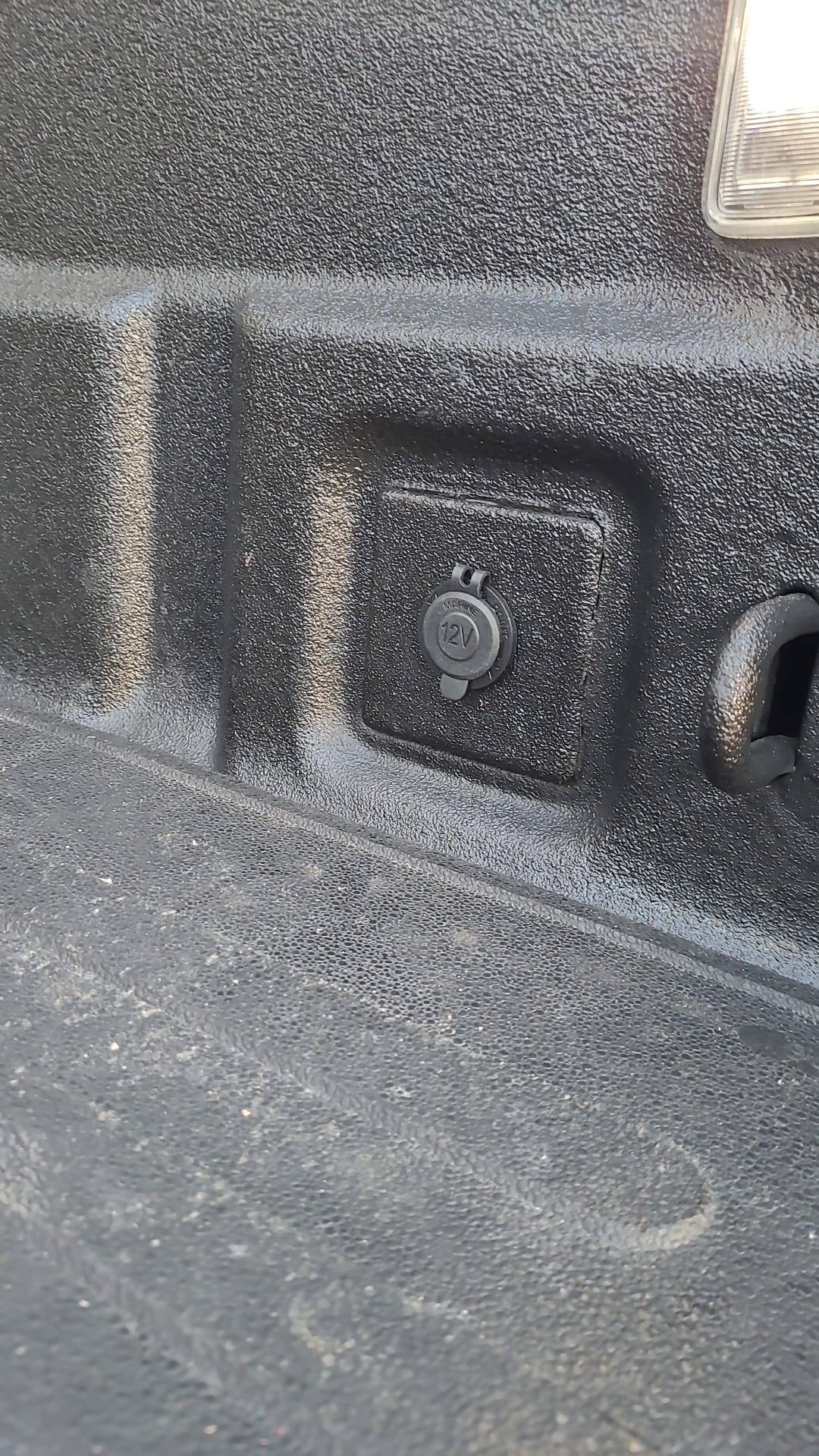 Jeep Gladiator Center Console & Bed 12v outlet Install IMG-20230323-WA0001