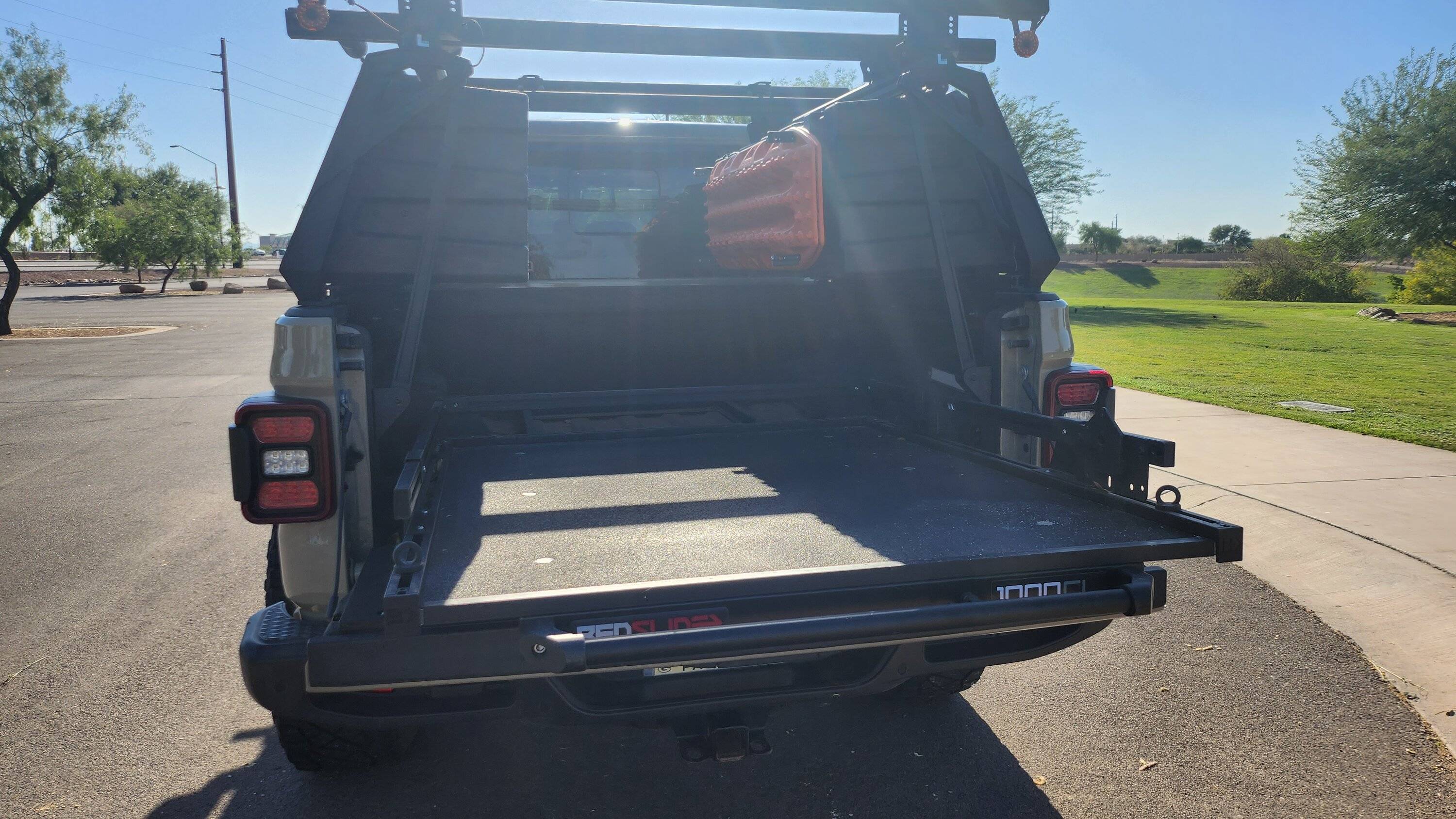 Jeep Gladiator Leitner Designs ACS Forged Bed Rack, BedSlide, Mountain Hatch, ARB + more! 20230719_171316