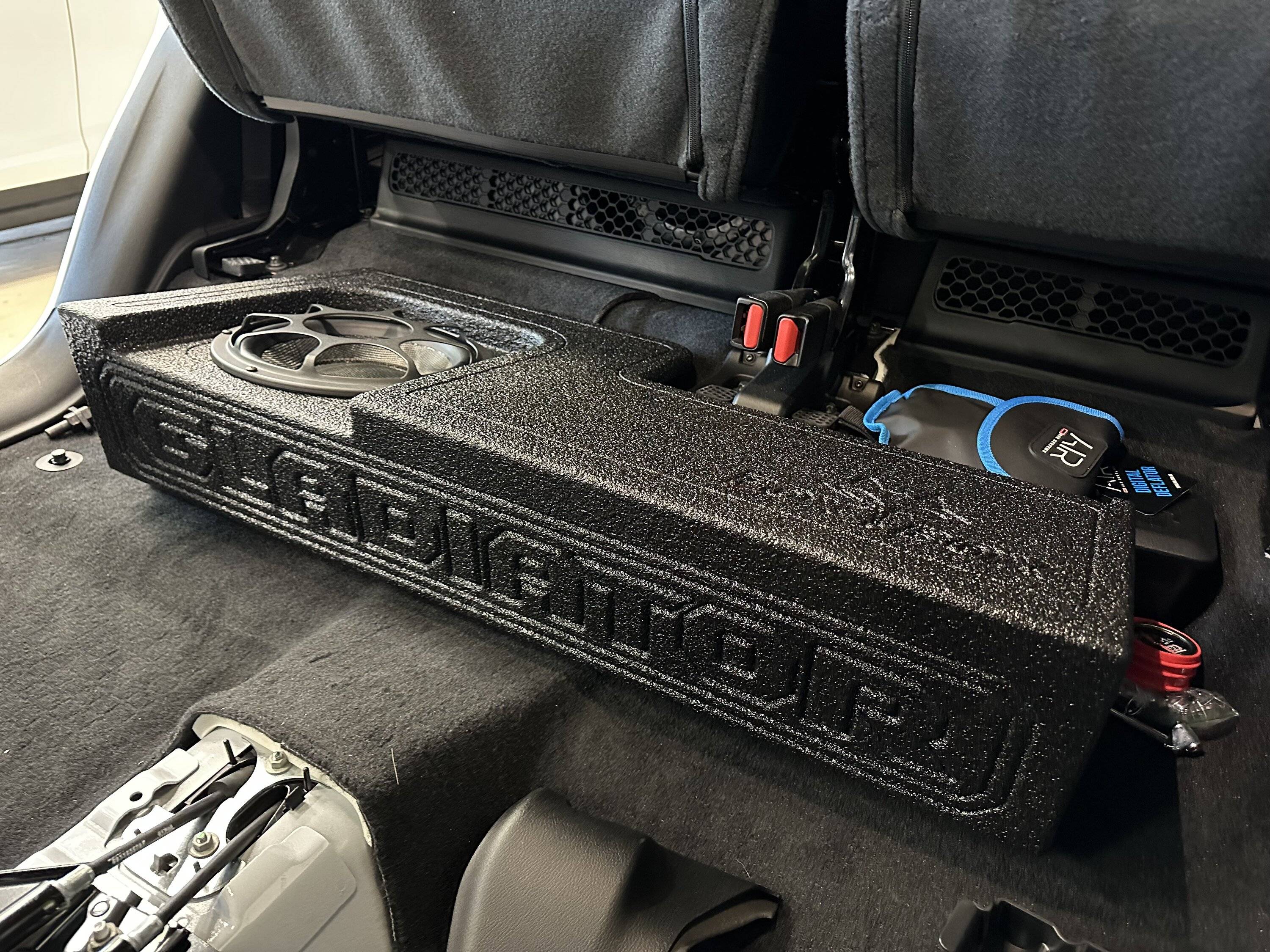 Jeep Gladiator Gladiator Audio Upgrade - Alpine to Audison DSP and Morel Sub - now with added Helix! IMG_6641