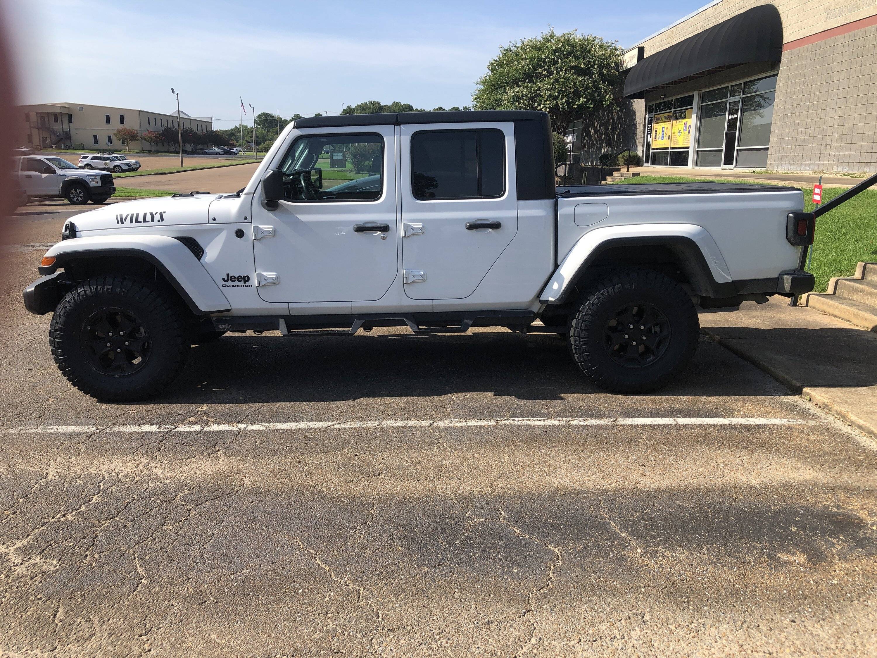 Jeep Gladiator New Willys Willys 2.JPG