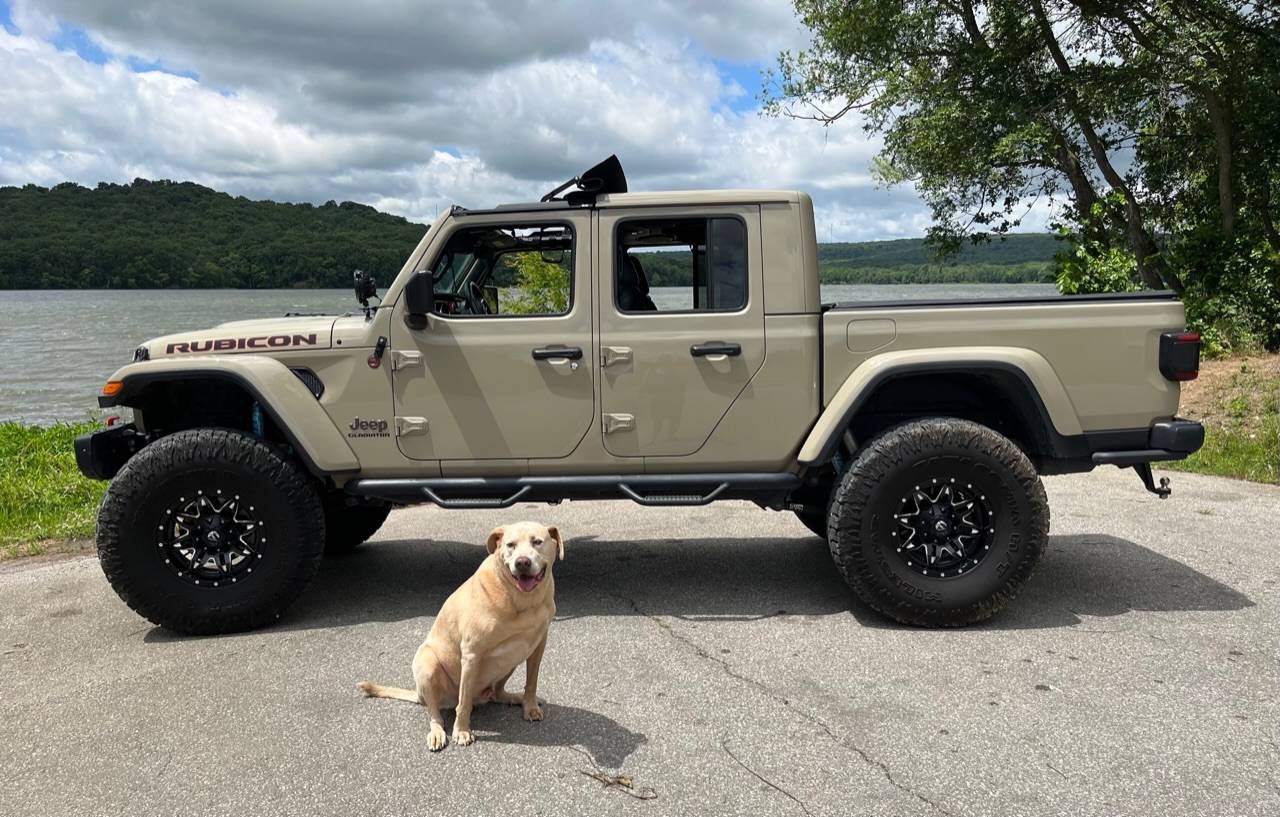 Jeep Gladiator Let’s see your pets cause they are the best companion you can have!!!!! IMG_6836