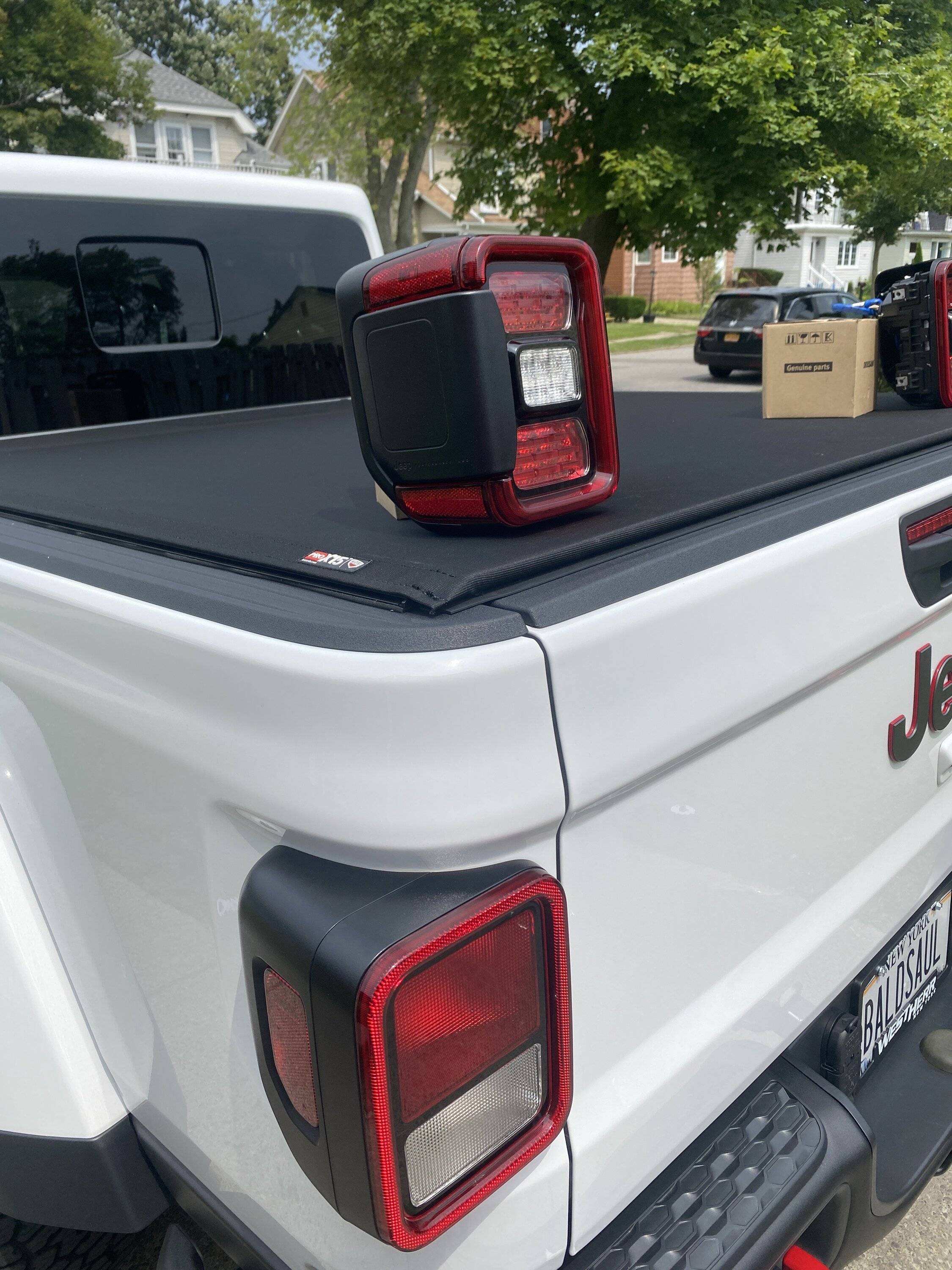 Jeep Gladiator OEM led taillight upgrade (from halogen) IMG_2849