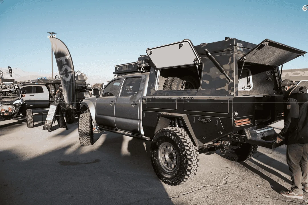 Jeep Gladiator Anyone covert over to a flatbed yet? 1691005999470