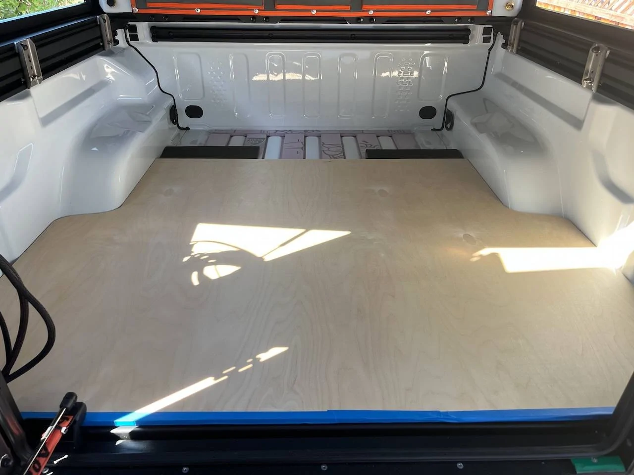 Jeep Gladiator Alu-Cab Canopy Camper Roll Call IMG_5613