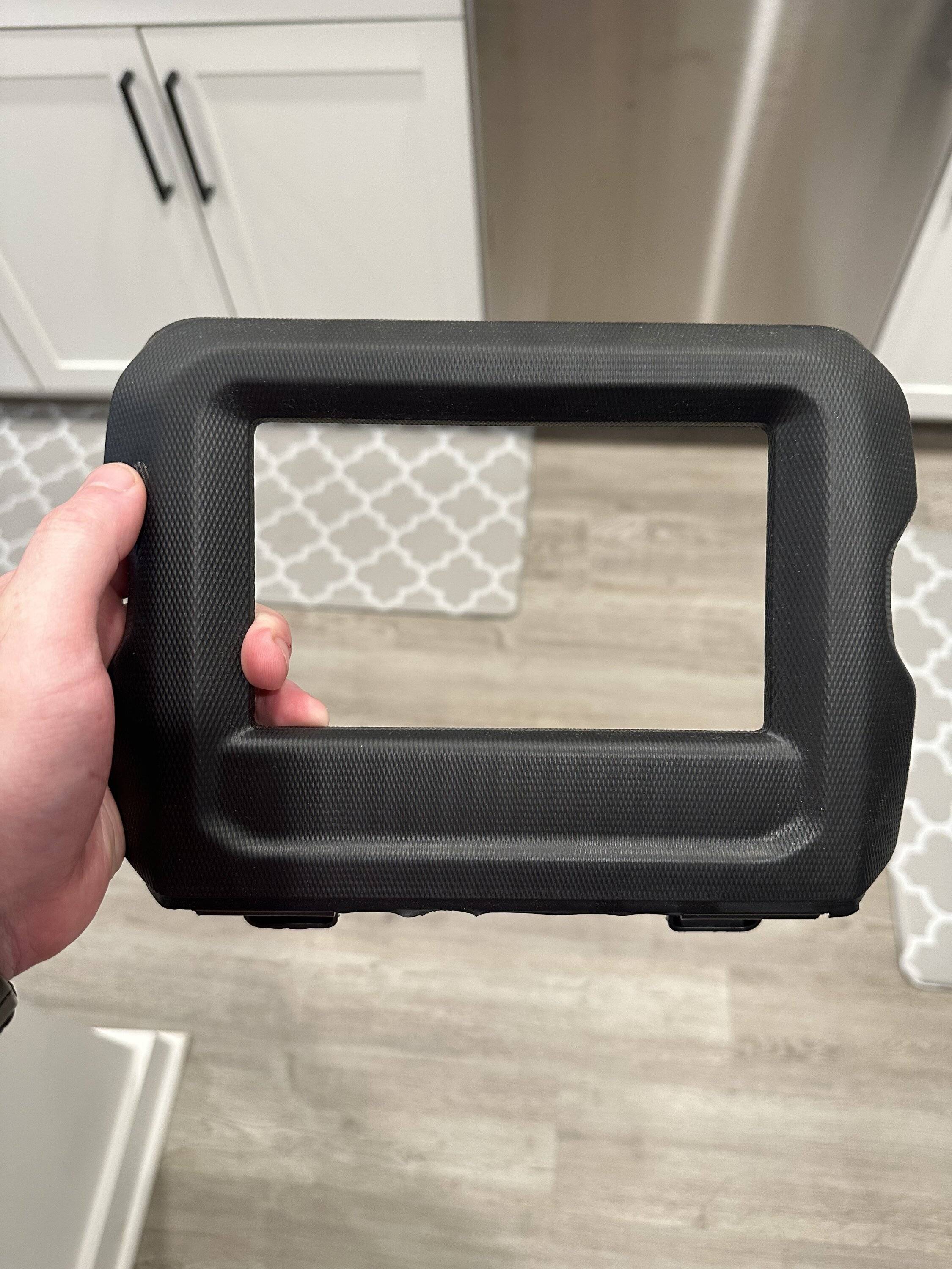 Jeep Gladiator 7” Uconnect radio w/ bezel IMG_5703