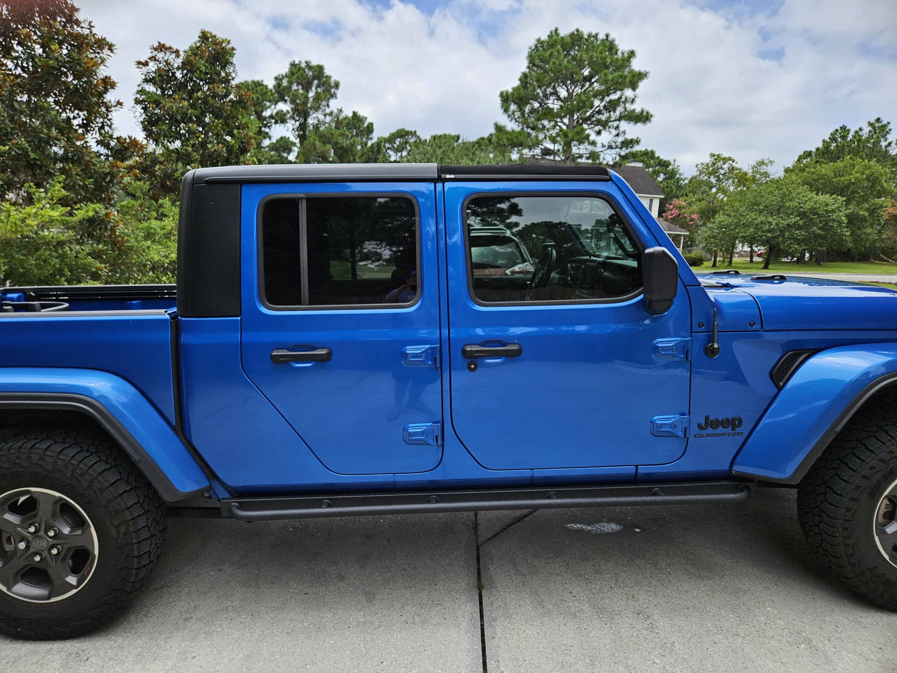 Jeep Gladiator Blue On Black - Build Chronicles 20230805_133320