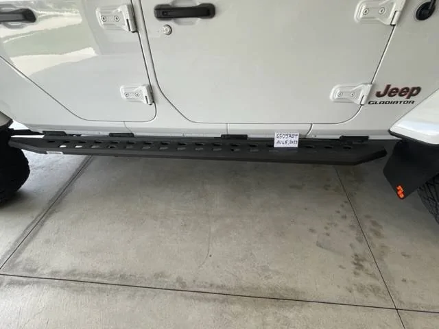 Jeep Gladiator Go Rhino RB20 Slim Running Boards (Line-X) IMG_4482