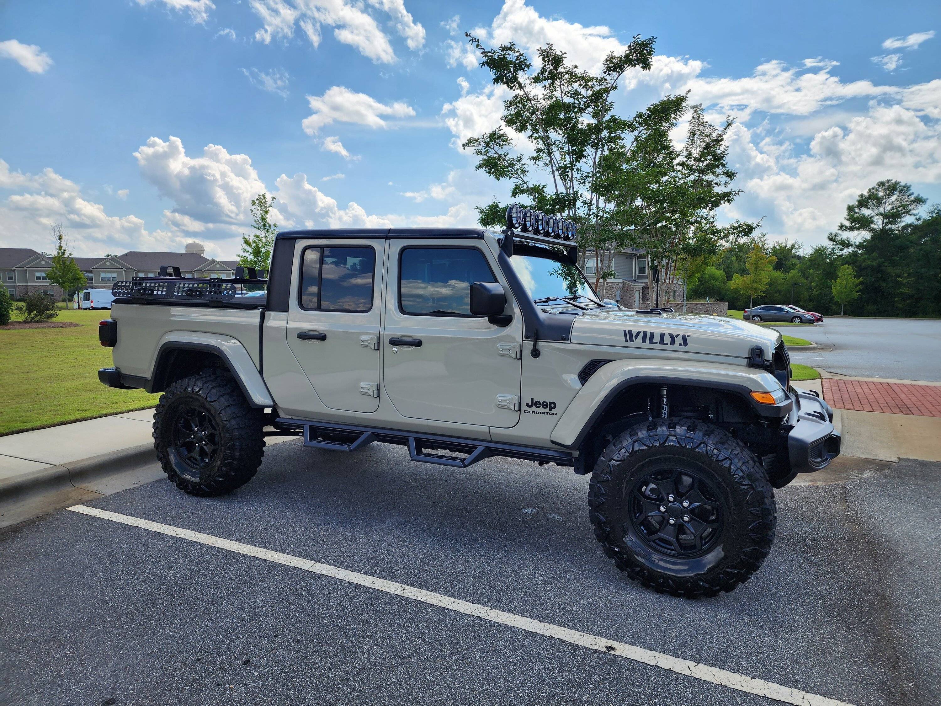 Jeep Gladiator New Willys 20230707_160611