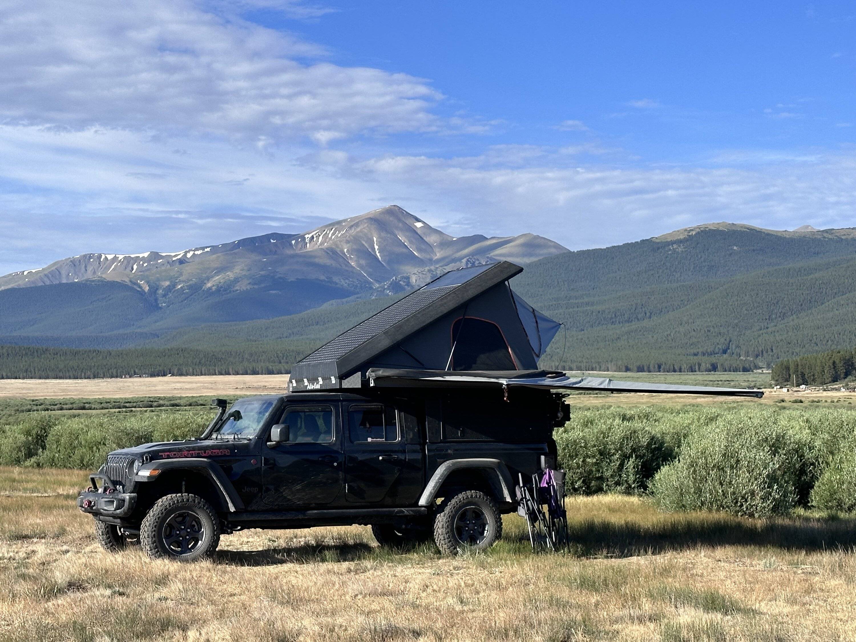Jeep Gladiator Alu-Cab Canopy Camper Roll Call IMG_1779