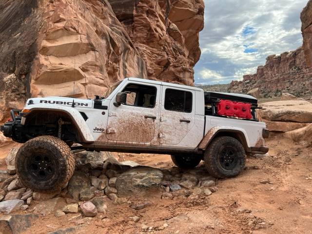Jeep Gladiator Bed racks that support a tent? IMG_1117