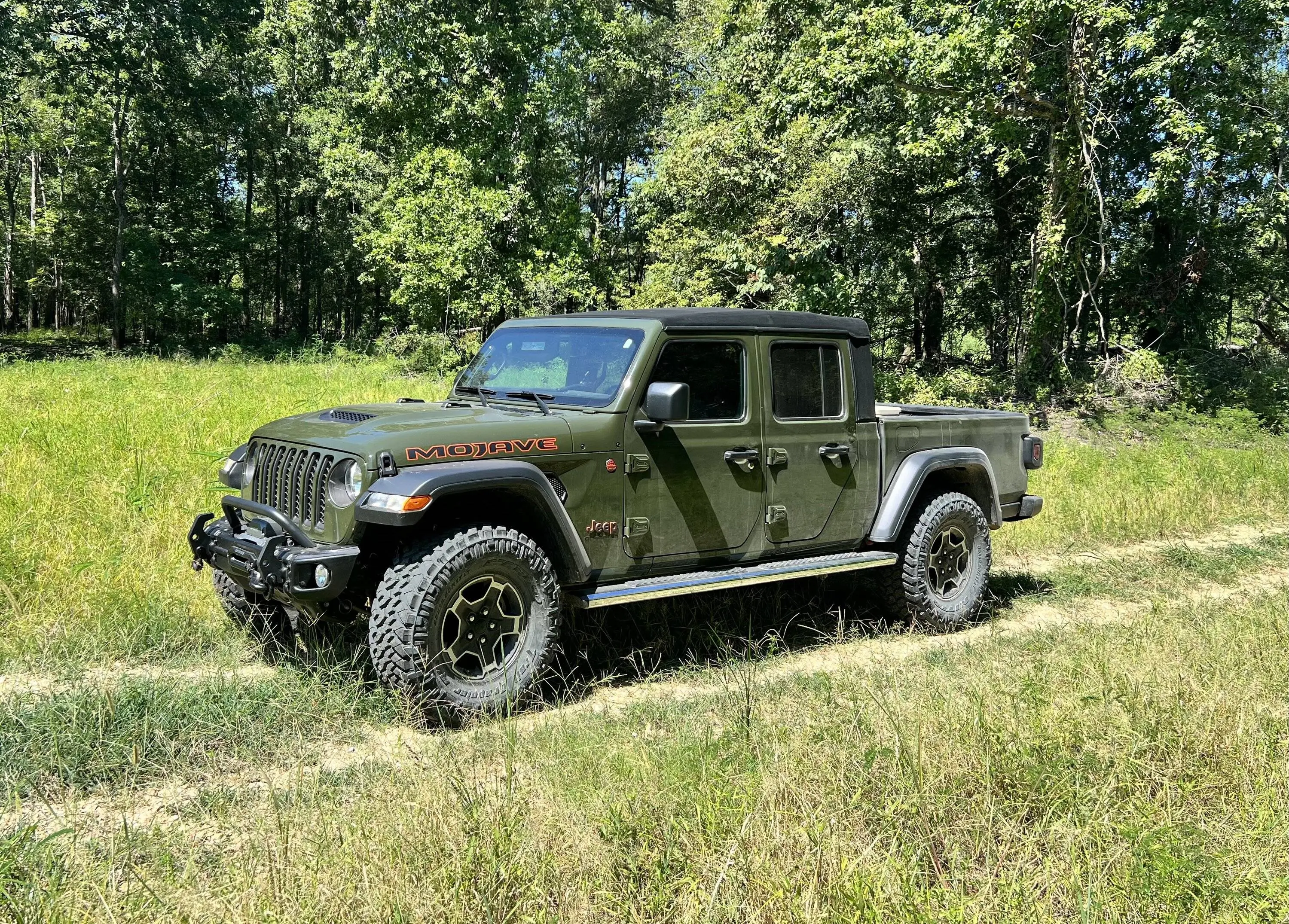 Jeep Gladiator Nitto LT315/70R17 (217530) on 17x7.5 Stock wheels IMG_4701