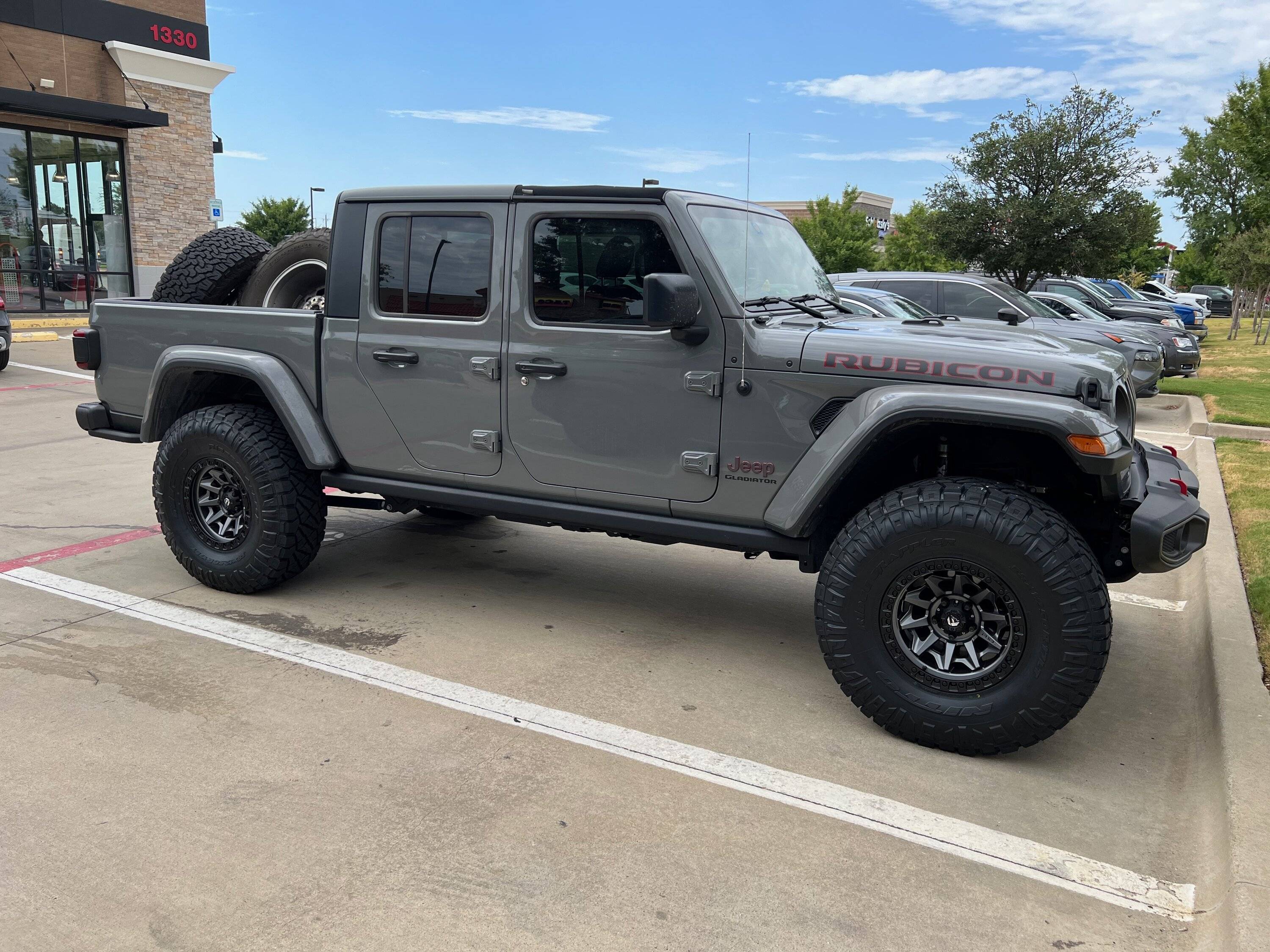 Jeep Gladiator 38 Nitto Ridge Grapplers on 2.5" Clayton Overland Plus Lift 38 Nittos