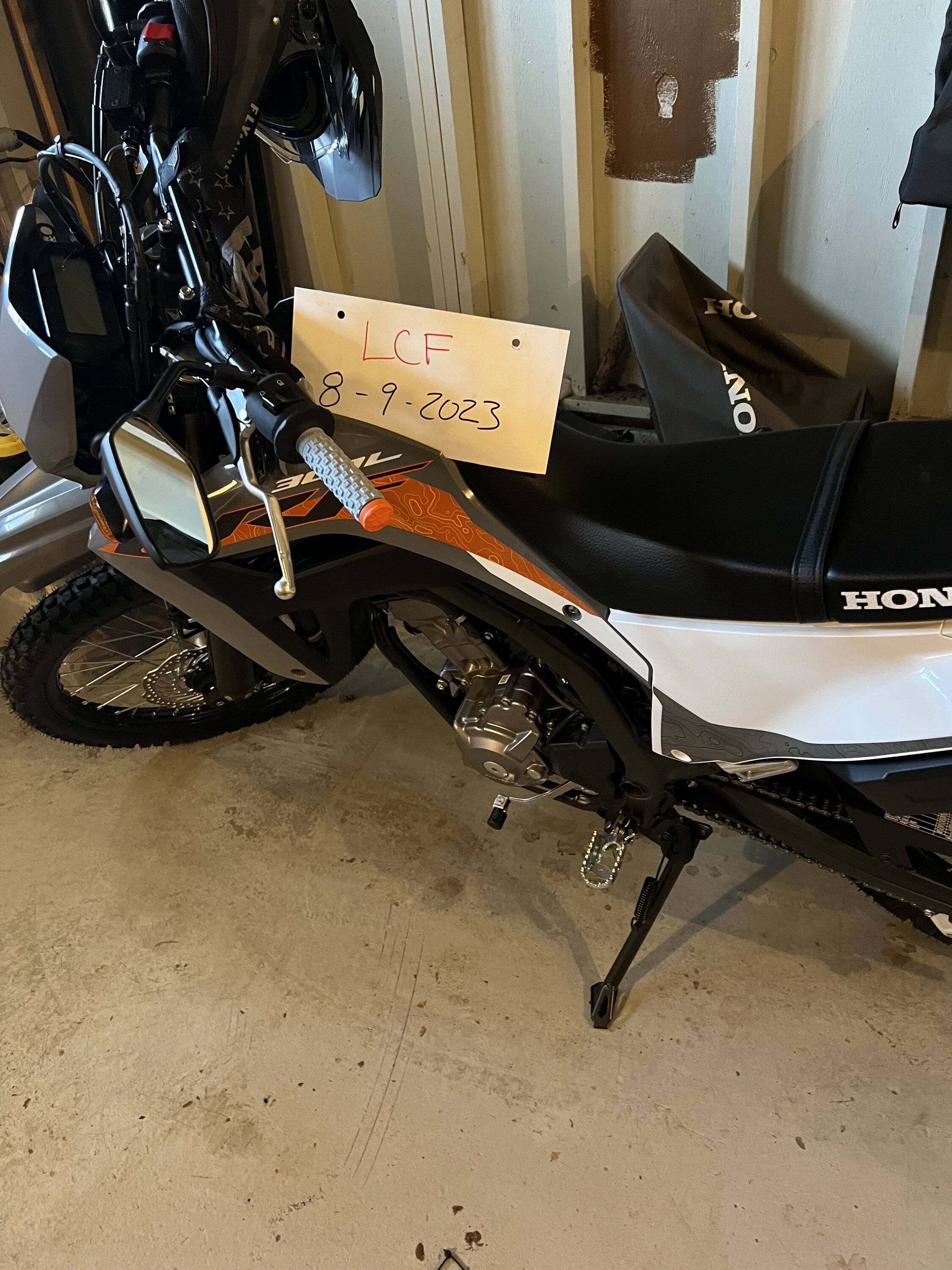 Jeep Gladiator 2023 Honda CRF 300 LS IMG_0422