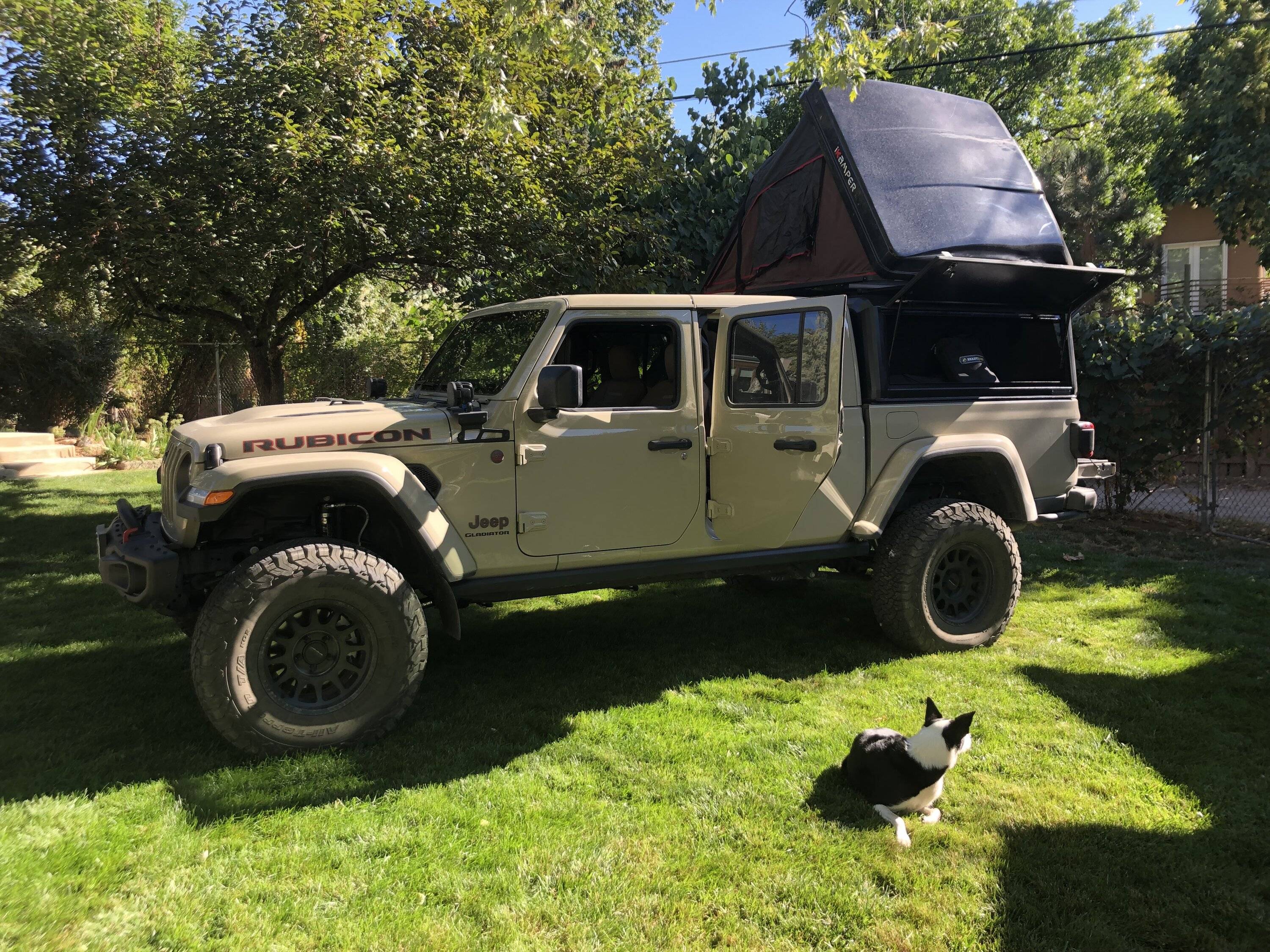 Jeep Gladiator 2020 JT Rubicon Gobi. Fully built 65393242702__57A61639-2480-4346-8191-CA58B9446251