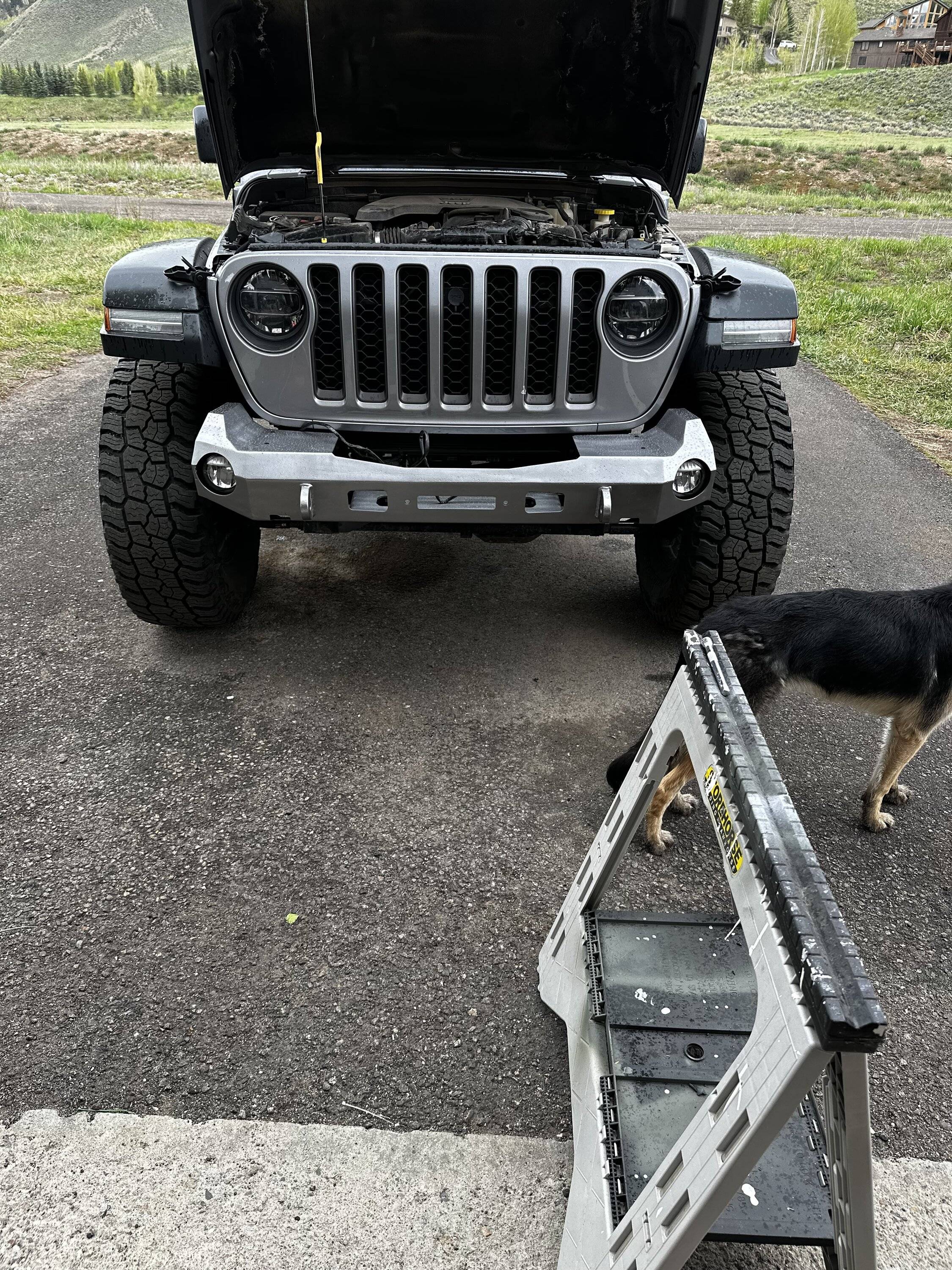 Jeep Gladiator Thoughts on bumper widths? 70725890327__1294CEE1-FB66-417F-A228-4C07B6FF3A4E