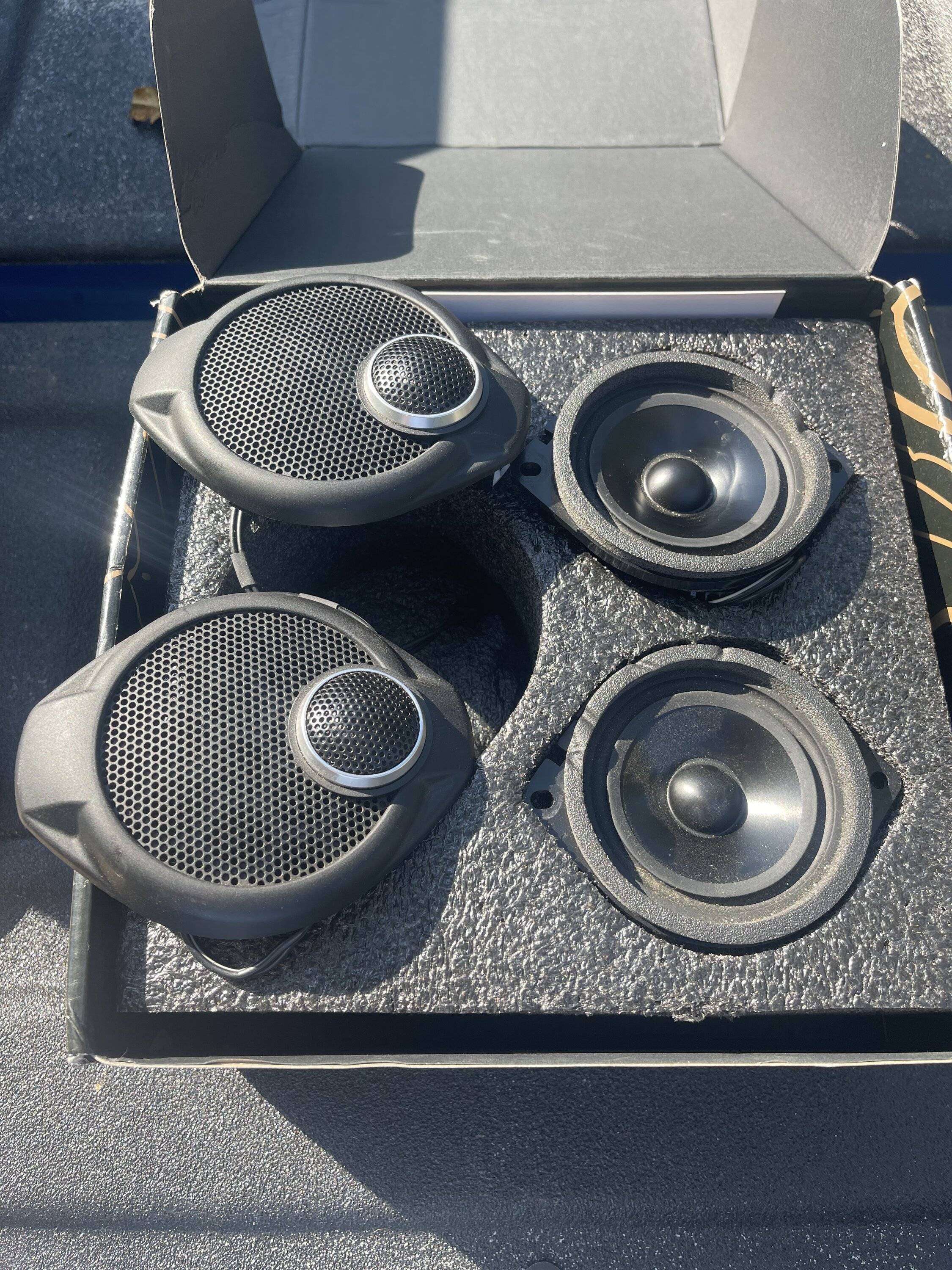 Jeep Gladiator 2015-18 Terra Acoustics IMG_5445
