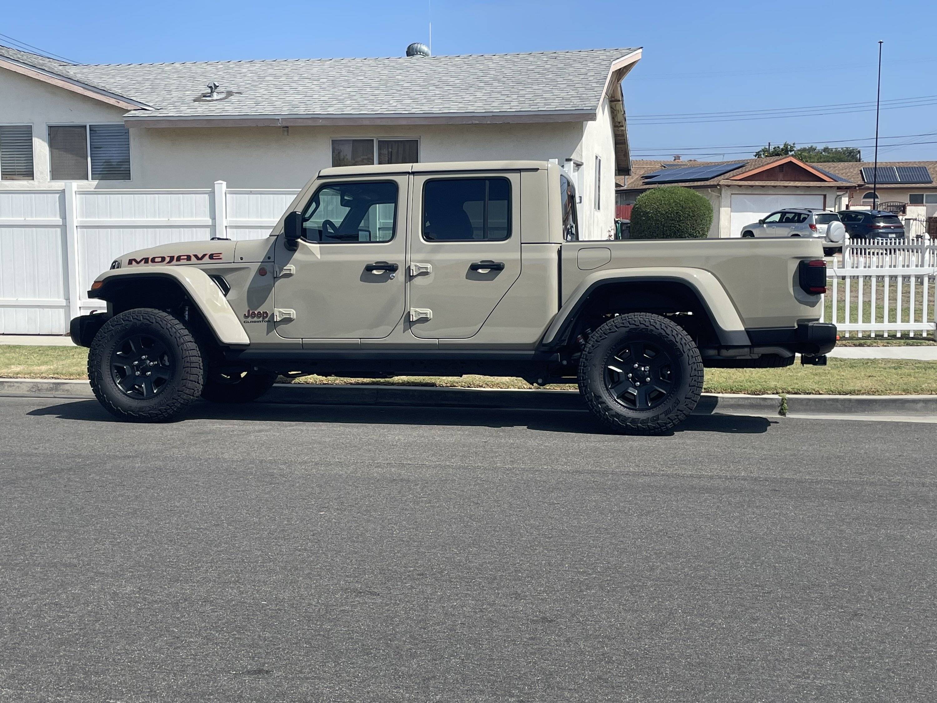 Jeep Gladiator 37’s on stock Mojave wheels? 4C0C43E5-A072-466E-B843-03773A73D32E