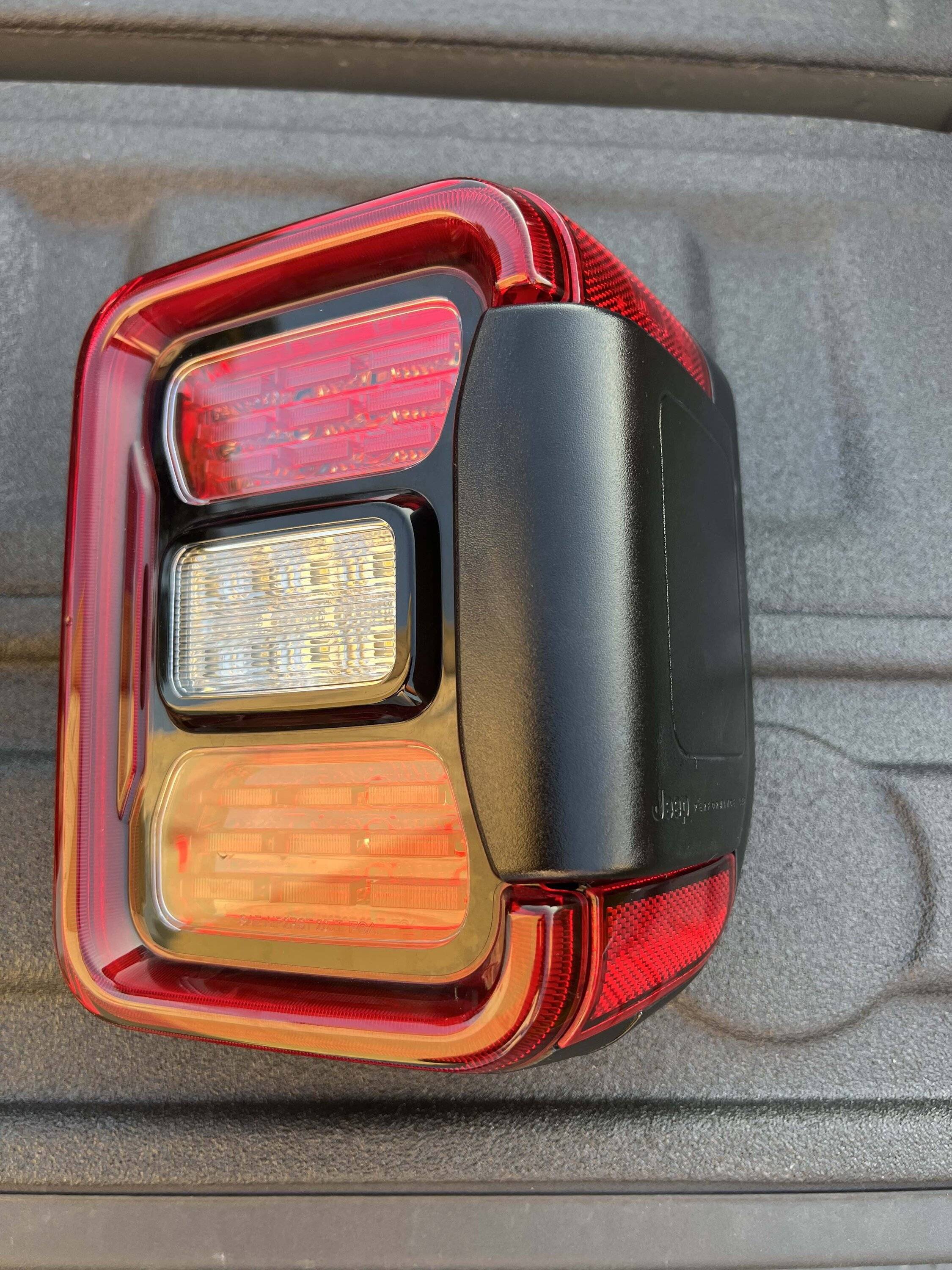 Jeep Gladiator LED Tail Lights - Non blindspot IMG_3352