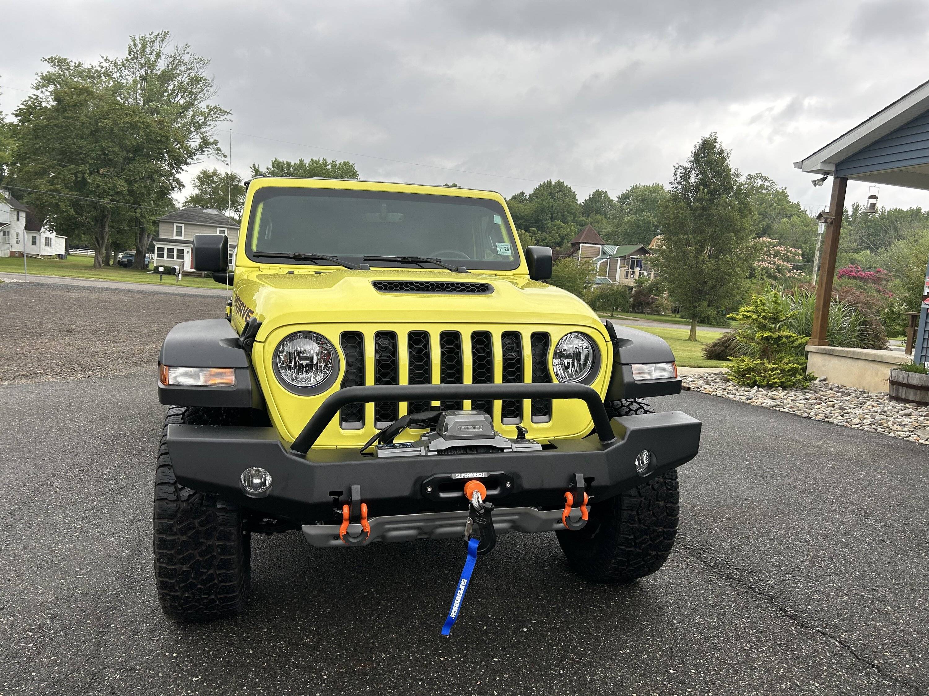 Jeep Gladiator Looking to replace my front bumper with............Thoughts? IMG_1330