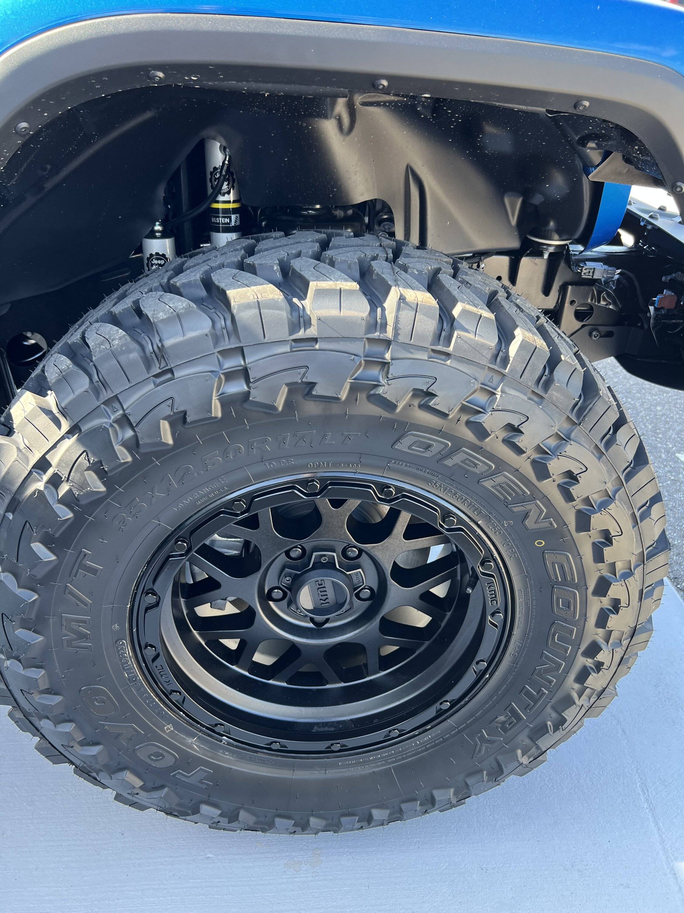 Jeep Gladiator New Mopar Lift Kits w/ Bilstein Shock Part Numbers IMG_4433