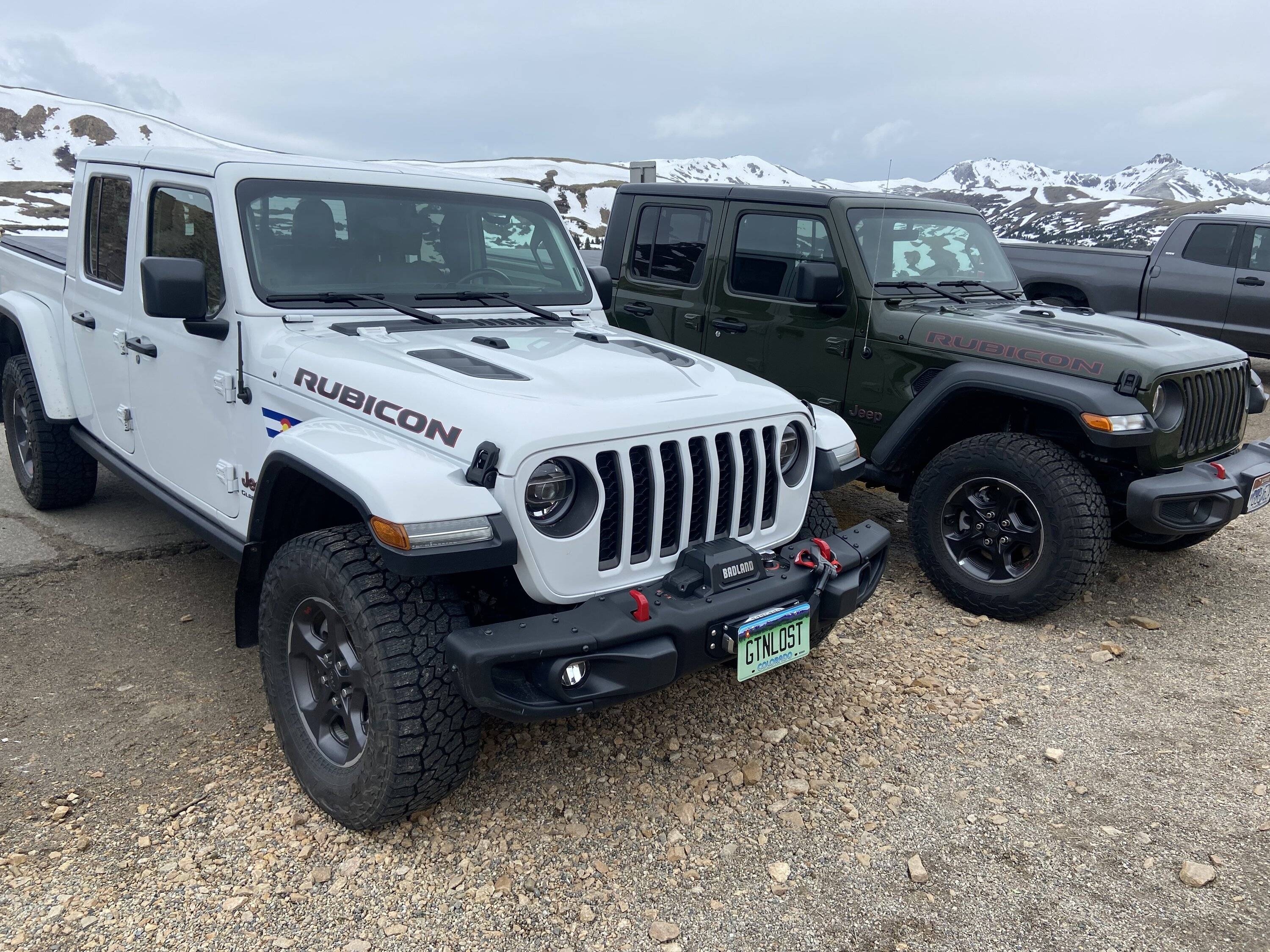 Jeep Gladiator Jeeps Parking Next To Jeeps IMG_5704.JPG