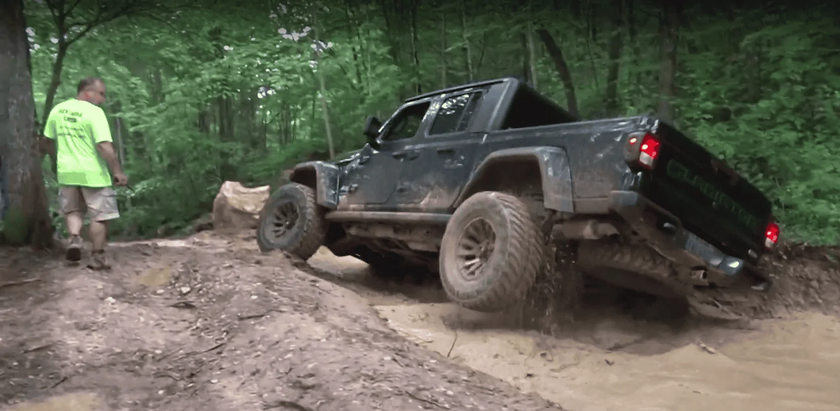 Jeep Gladiator Metalcloak lift Google Photos - Video in Jeep - Google Photos 7_10_2023 8_01_14 AM