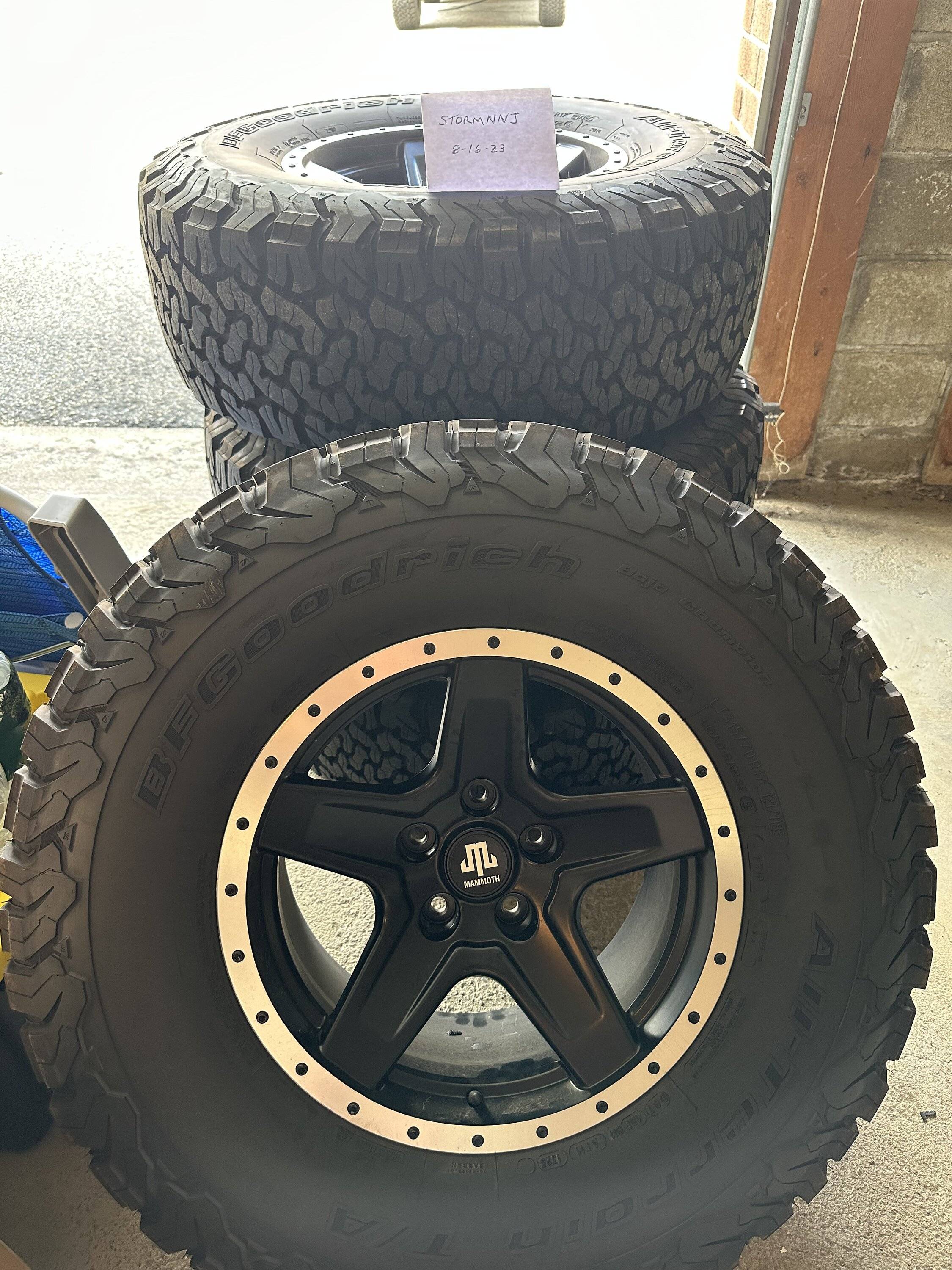 Jeep Gladiator Set of 5 315/70/17 KO2 E tires on Mammoth -6 wheels $1600 IMG_2216