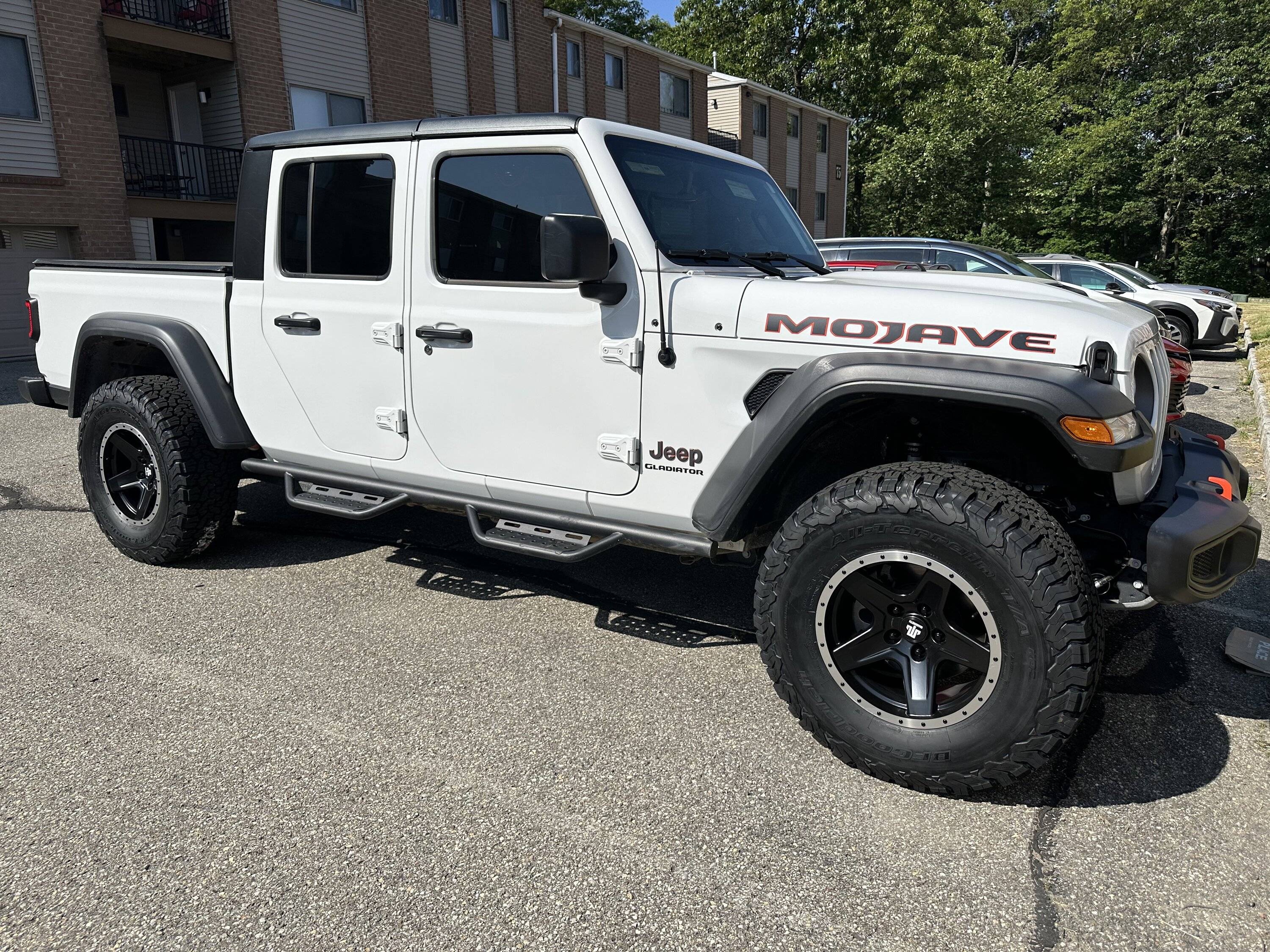 Jeep Gladiator Set of 5 315/70/17 KO2 E tires on Mammoth -6 wheels $1600 IMG_1329
