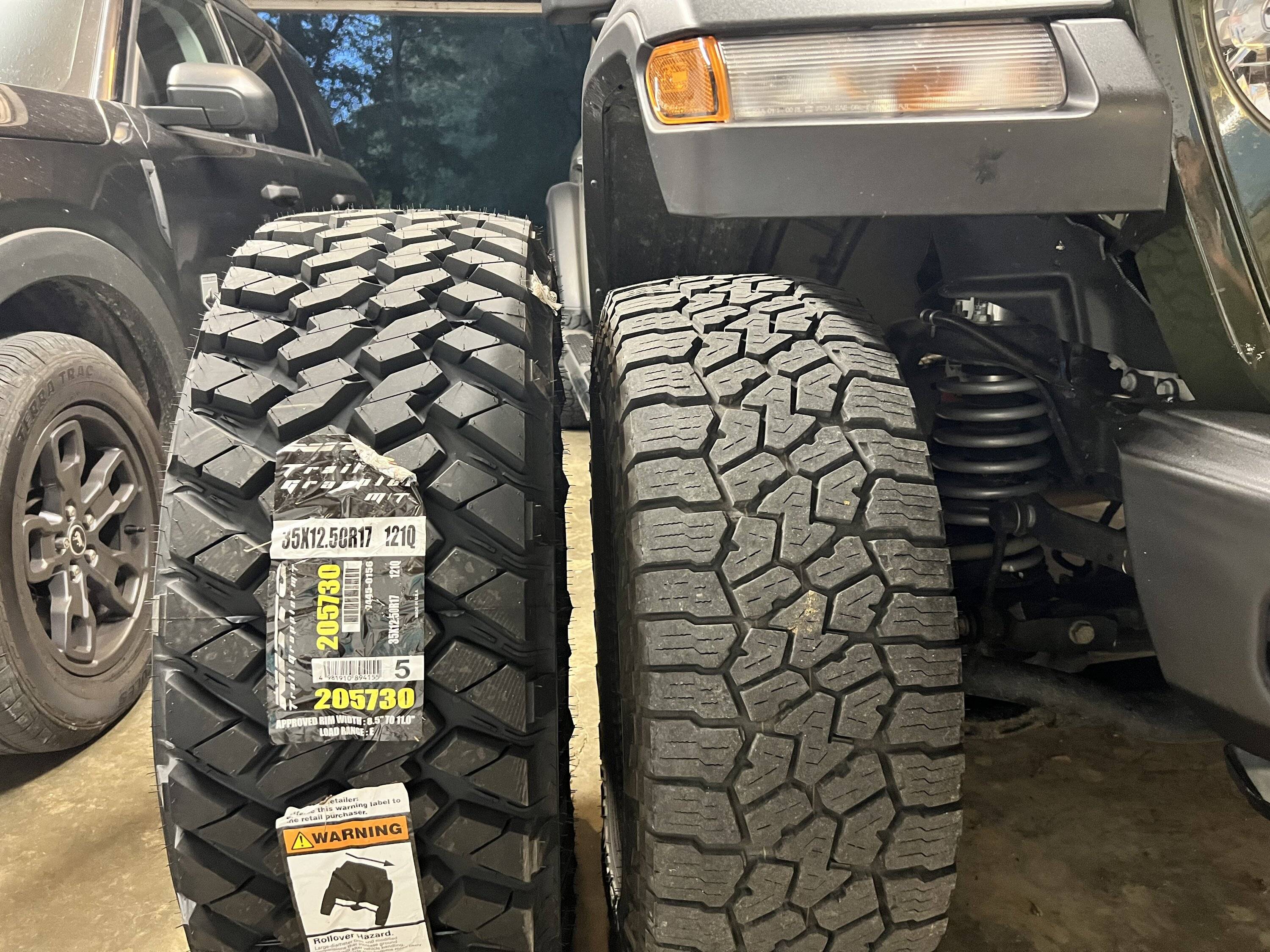 Jeep Gladiator Pictures of 33s and 35s IMG_4427