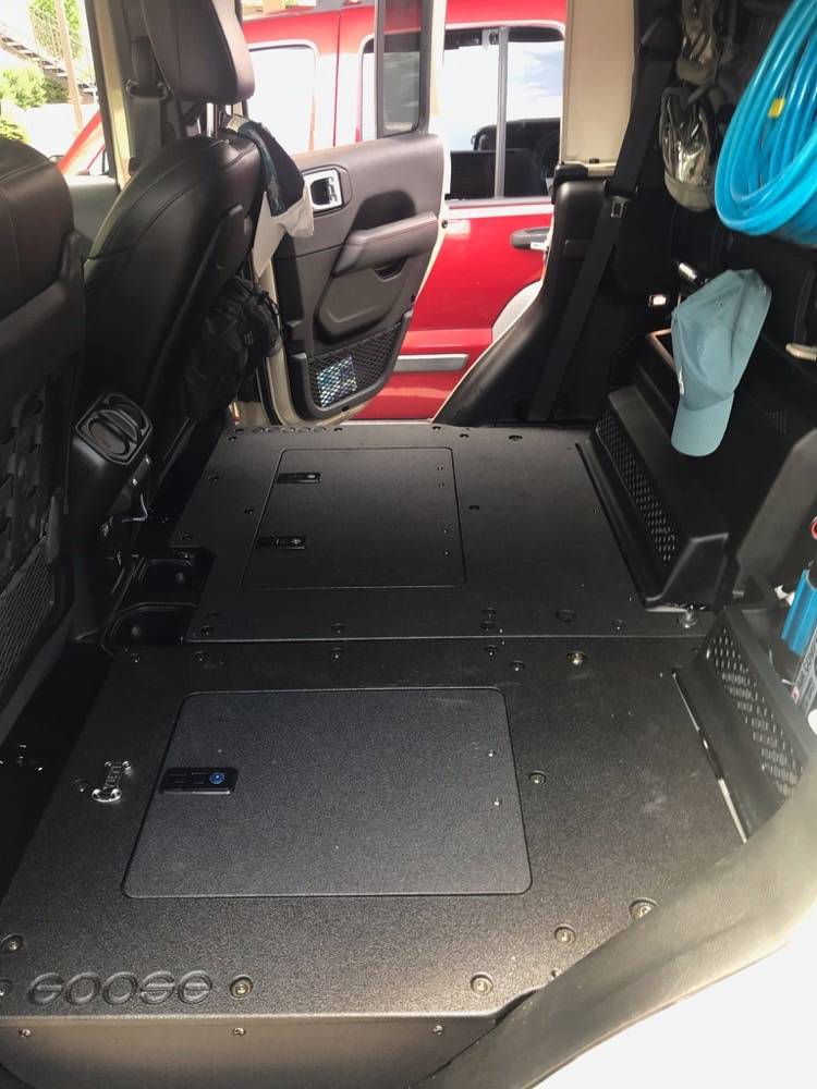 Jeep Gladiator Overlanding build out/Adventures 05_RearSeatDelet