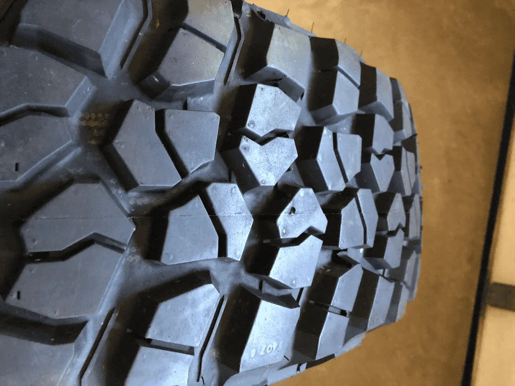 Jeep Gladiator FREE!!  255/80R17 BFG Mud Terrain KM2 "Like New" 1656874708202-png