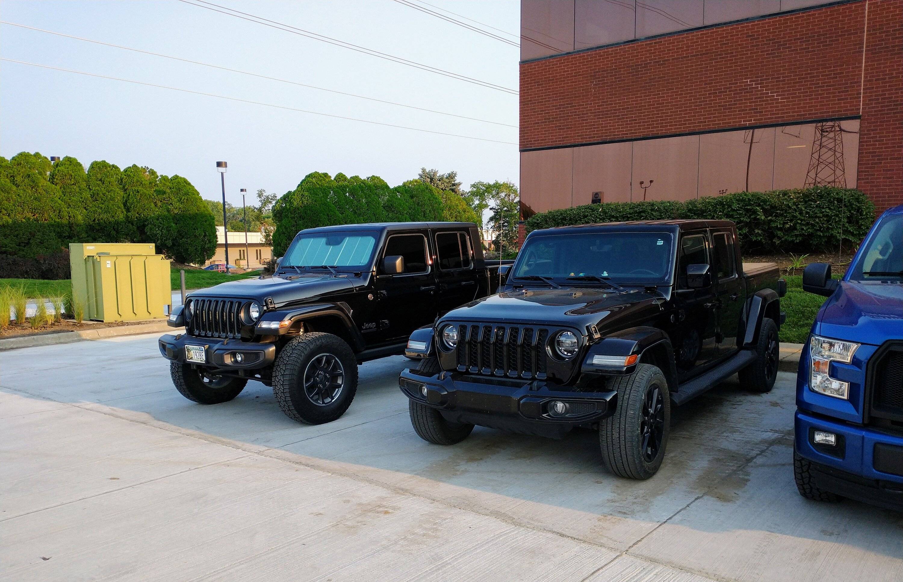 Jeep Gladiator Jeeps Parking Next To Jeeps IMG_20230818_075046626