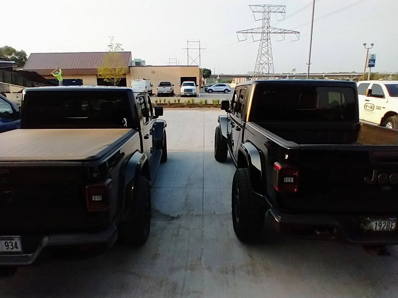 Jeep Gladiator Jeeps Parking Next To Jeeps IMG_20230818_075147036