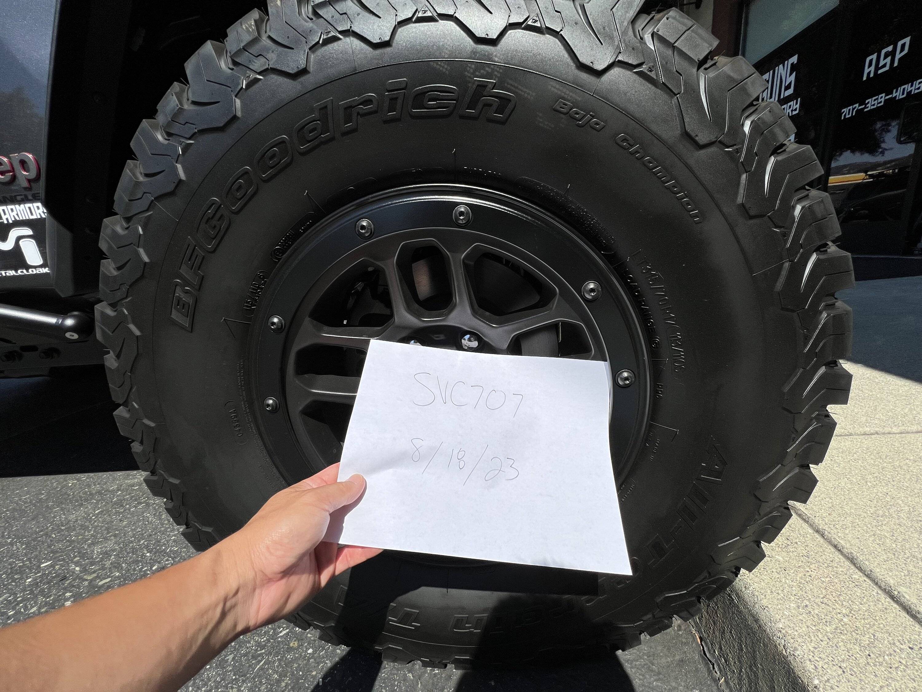 Jeep Gladiator Factory BFG 315/70R17 Ko2 set of 5 tires only IMG_5086