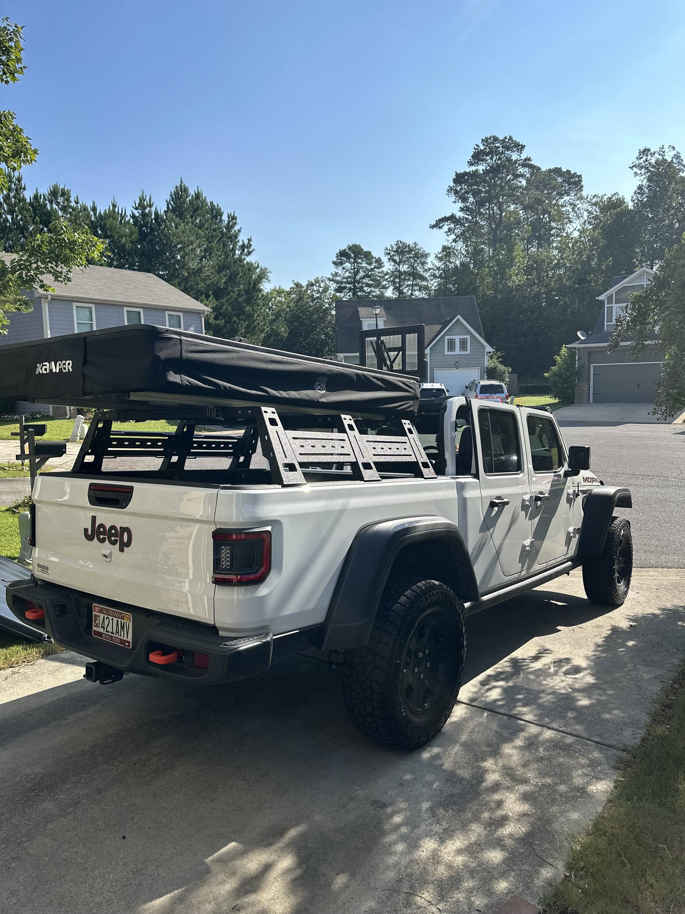 Jeep Gladiator BRIGHT WHITE Gladiator JT Club 71414699830__F4183549-2C89-4DC2-A95F-876B7B33A2AC
