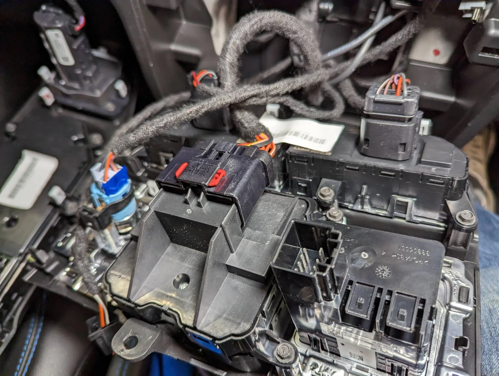 Jeep Gladiator Media Hub Swap for 12v Panel? PXL_20230412_154247444