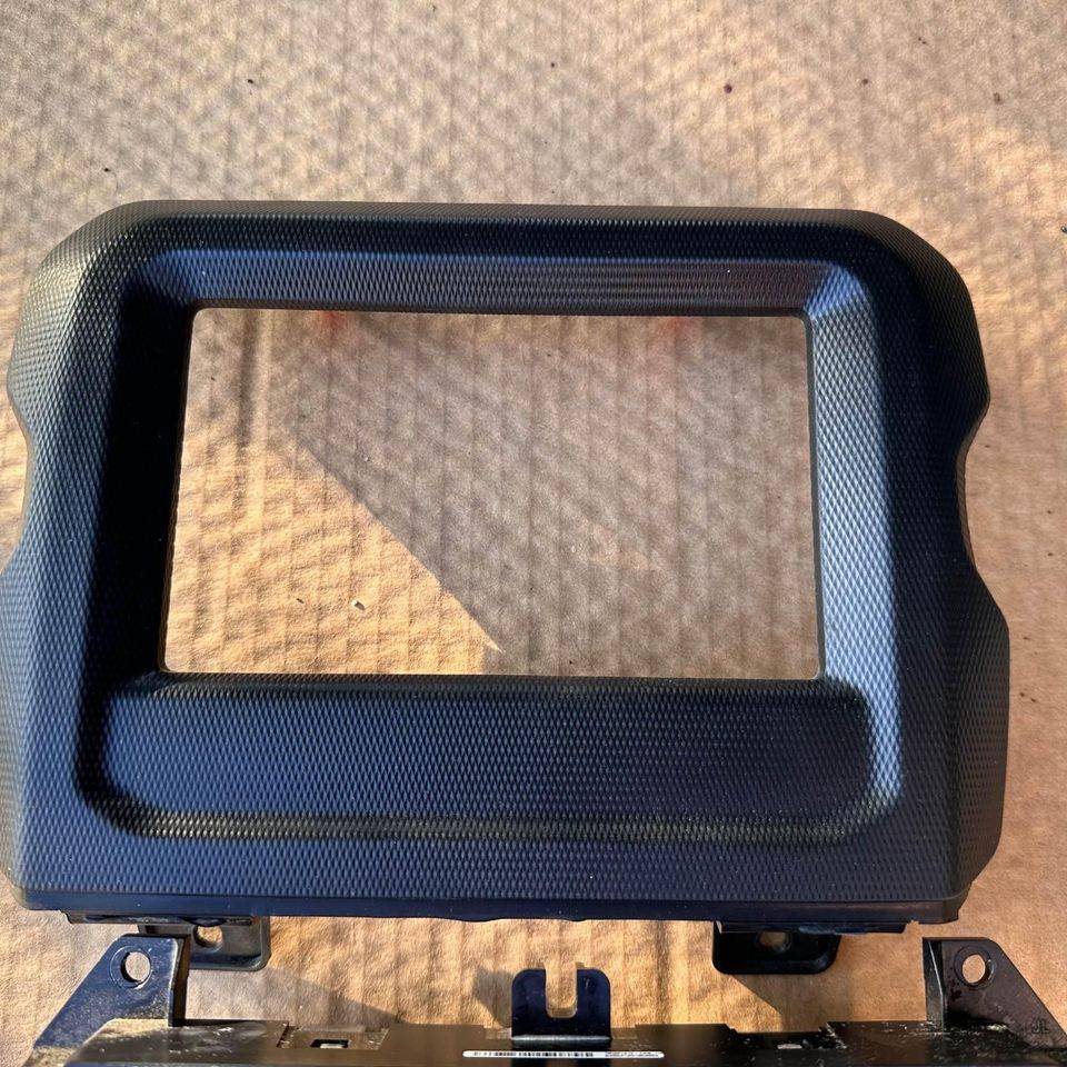 Jeep Gladiator PRICEDROP 7" Uconnect with Bezel $250 shipped 366021563_6820803648001503_6129980889098975937_n