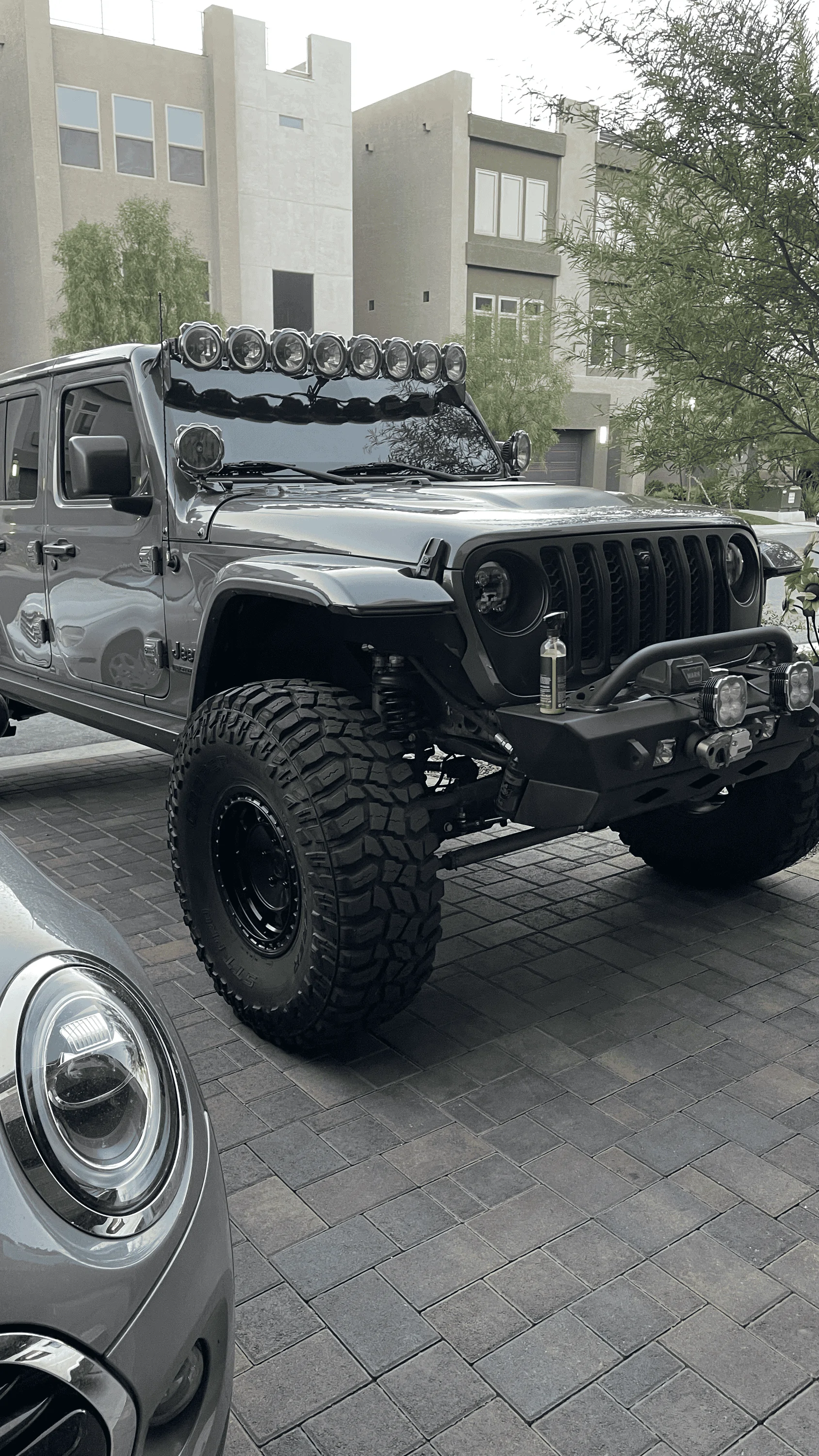 Jeep Gladiator Looking to trade sting gray rubicon hood for a Mojave hood tempImage2iuXDK