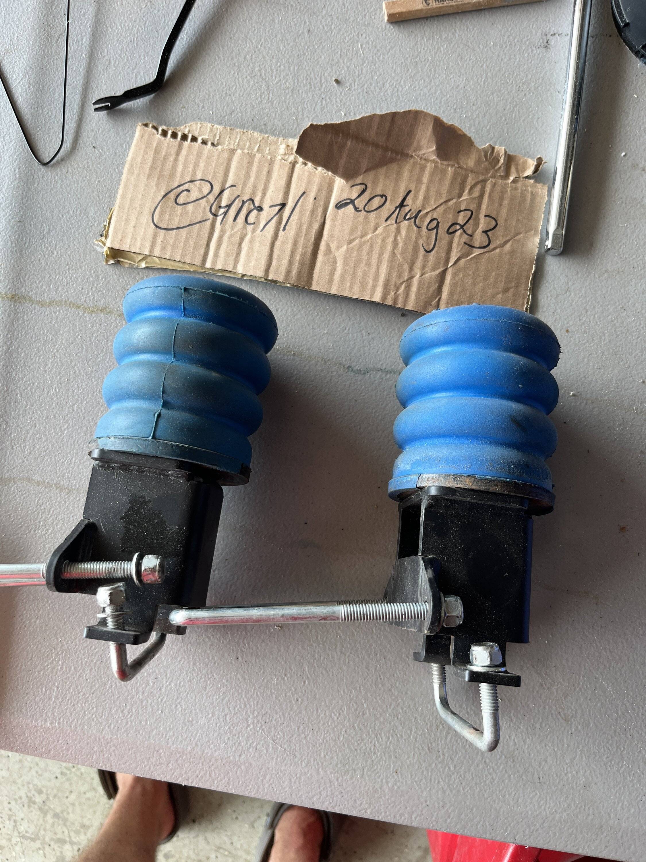 Jeep Gladiator Sumo Springs Trailer Supports IMG_1846