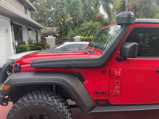 Jeep Gladiator JT Diesel Snorkel image2