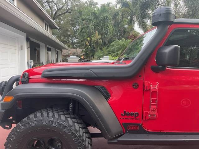Jeep Gladiator JT Diesel Snorkel image1