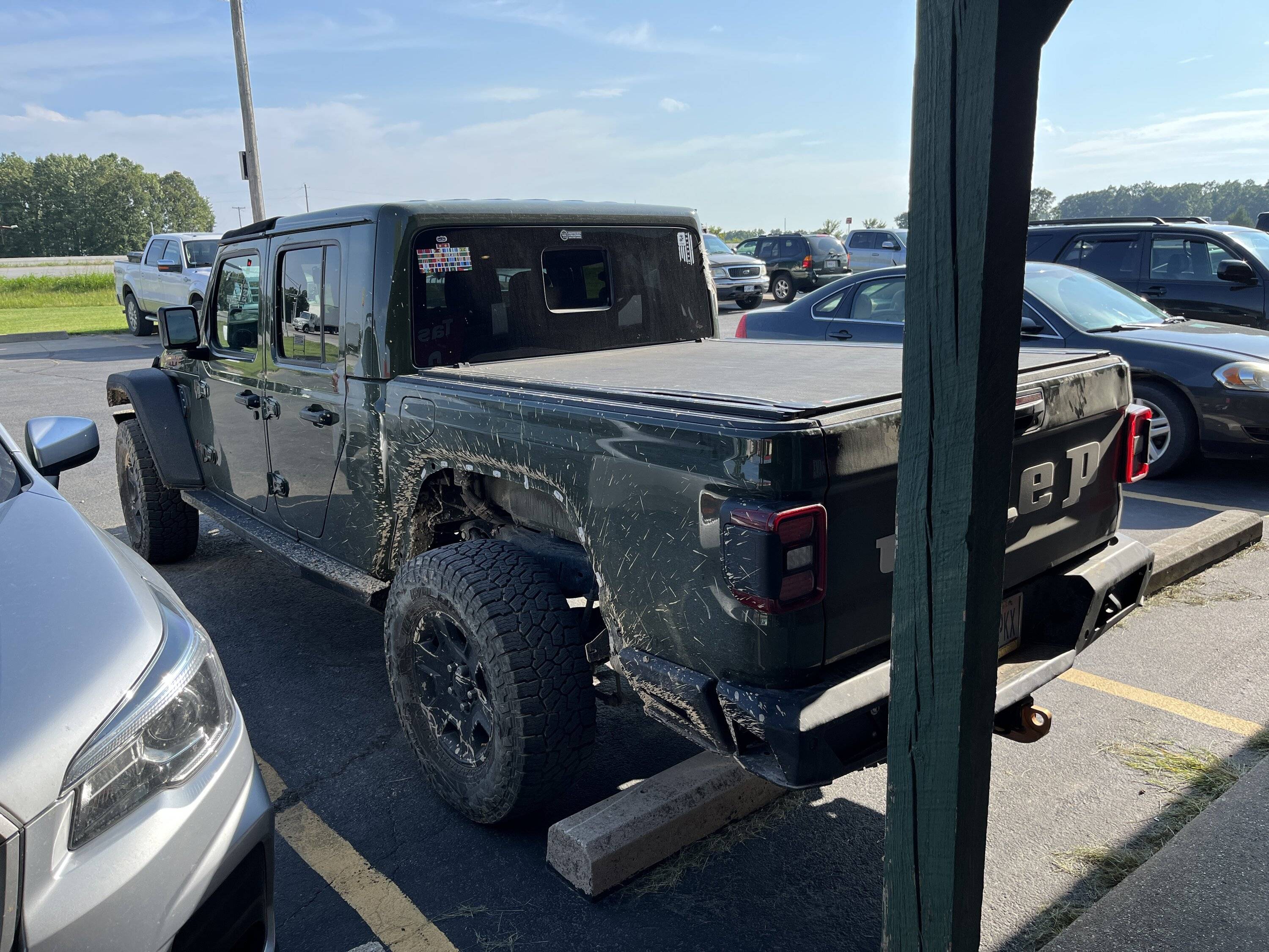Jeep Gladiator Sliders sliders sliders?? IMG_0144.JPG