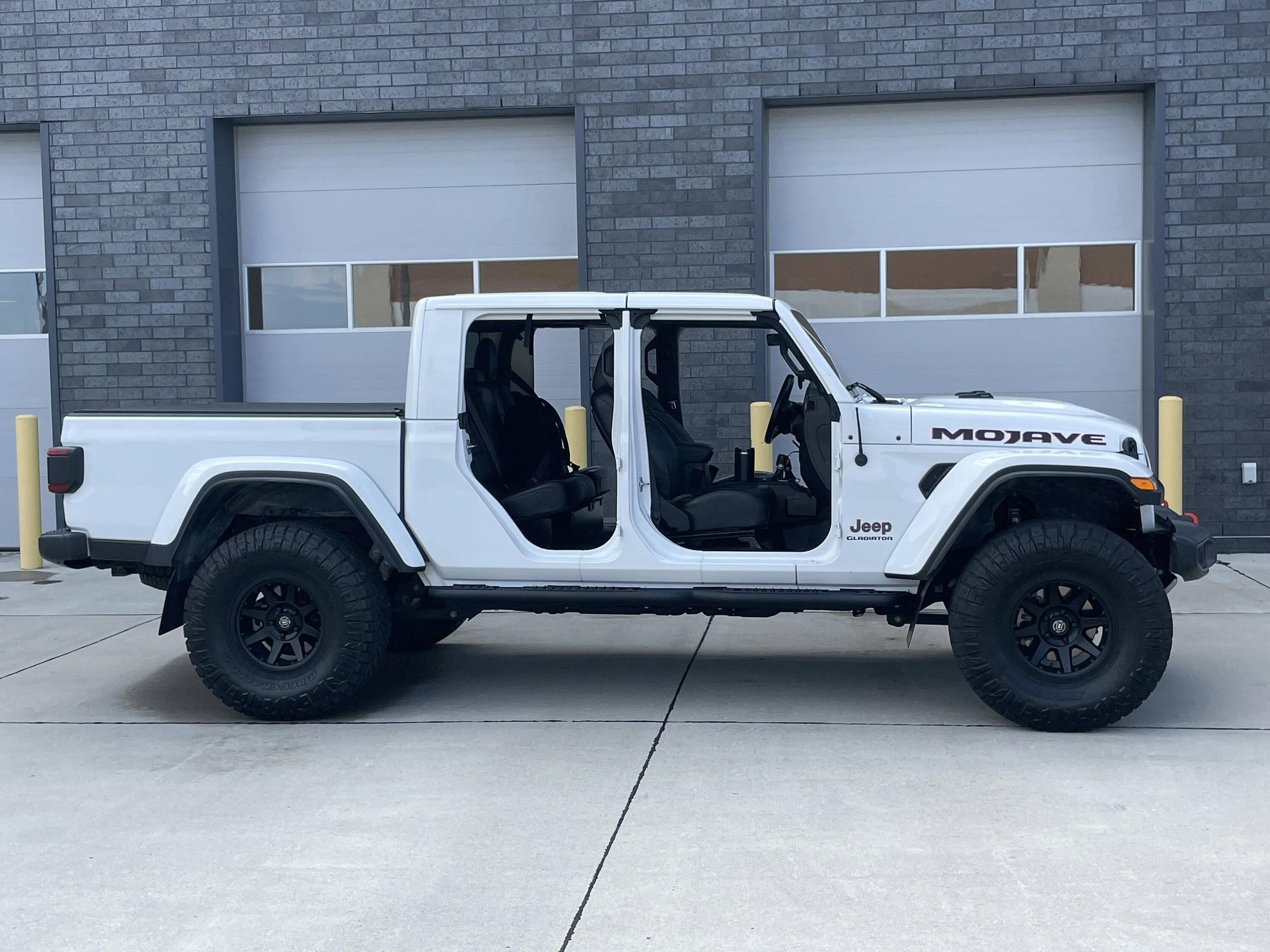 Jeep Gladiator Mojave lift question... IMG_4494