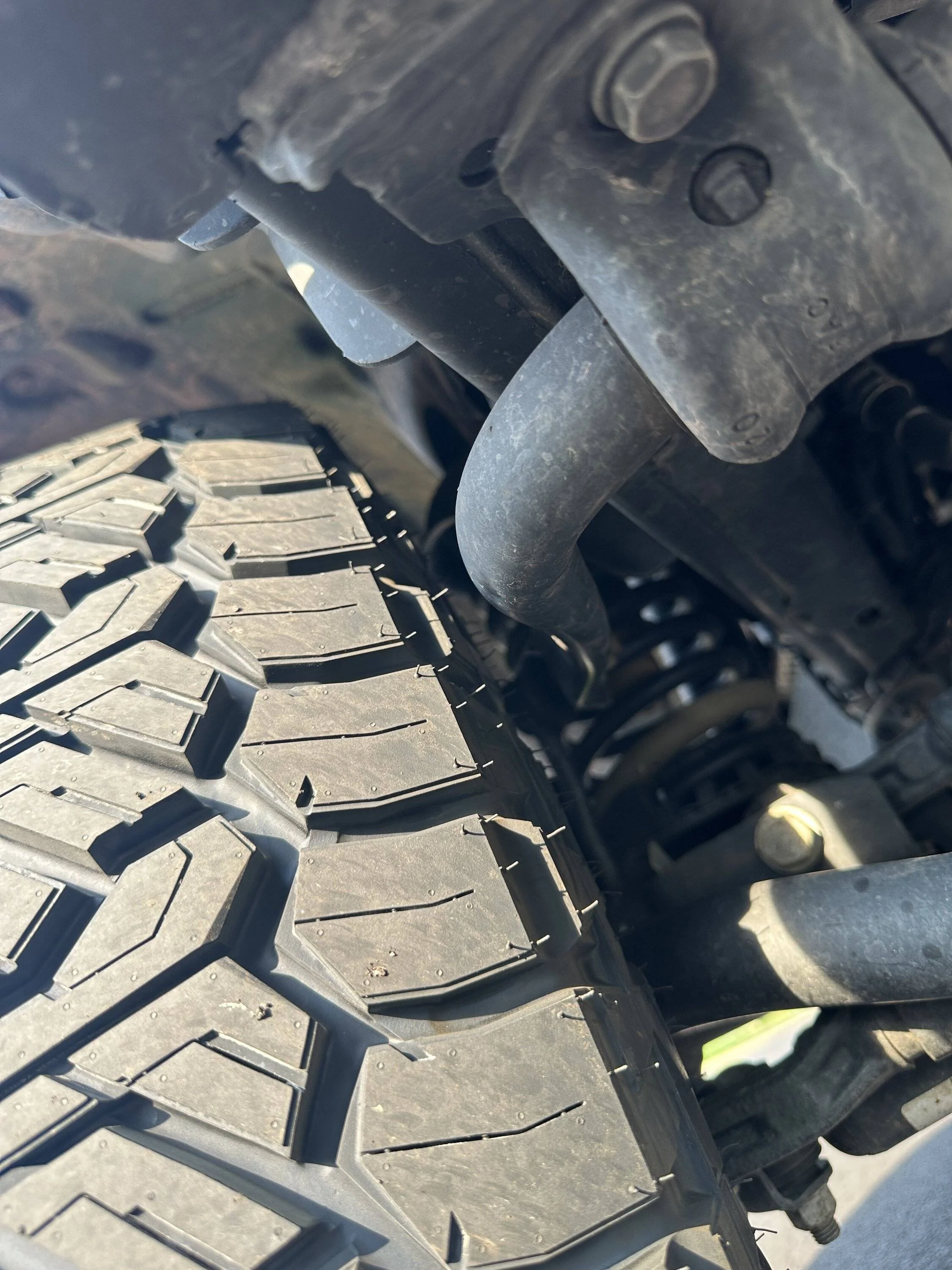 Jeep Gladiator Base Model sport MAXIMUM tire size without rubbing. IMG_0896
