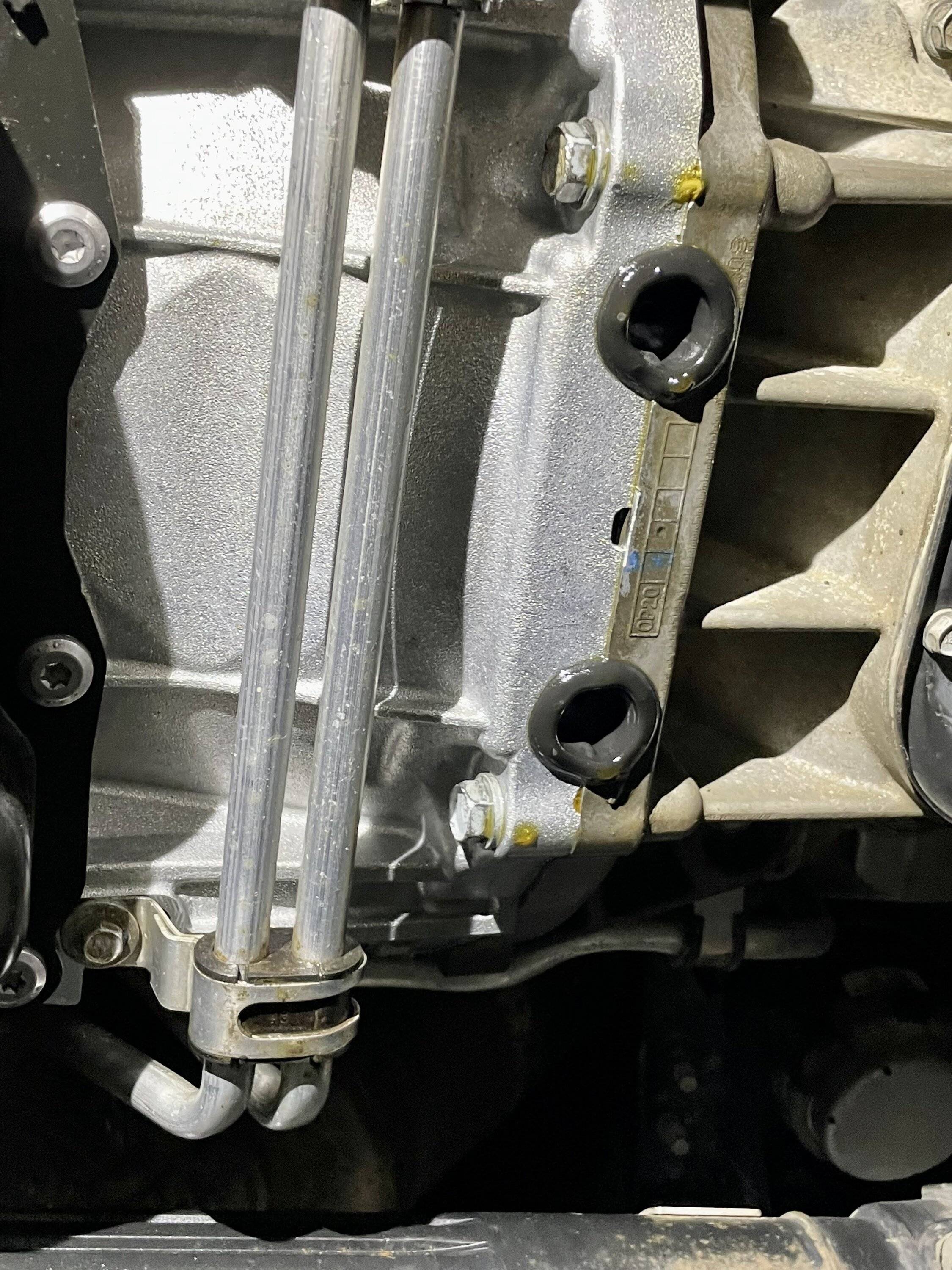 Jeep Gladiator Rear main seal leak? IMG_8833