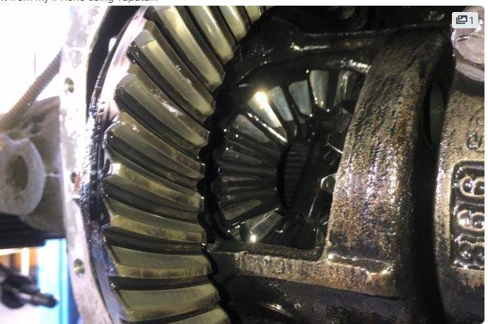 Jeep Gladiator Early fluid changes: differentials, transfer case, manual transmission ls.JPG